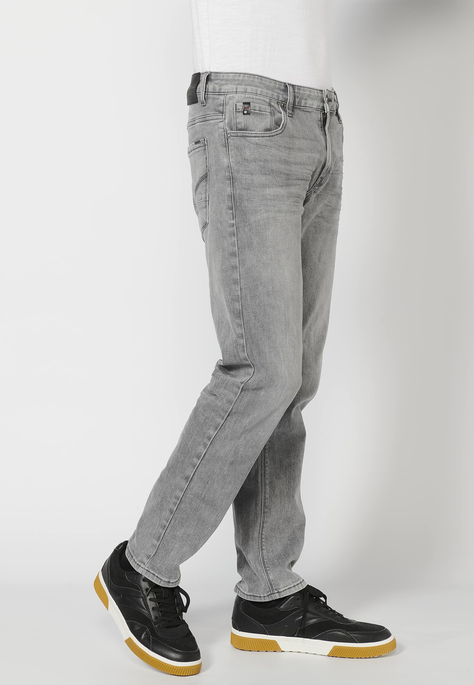 Lange Stretch-Hose mit normaler Passform und fünf Taschen in der Farbe Grau für Herren 5