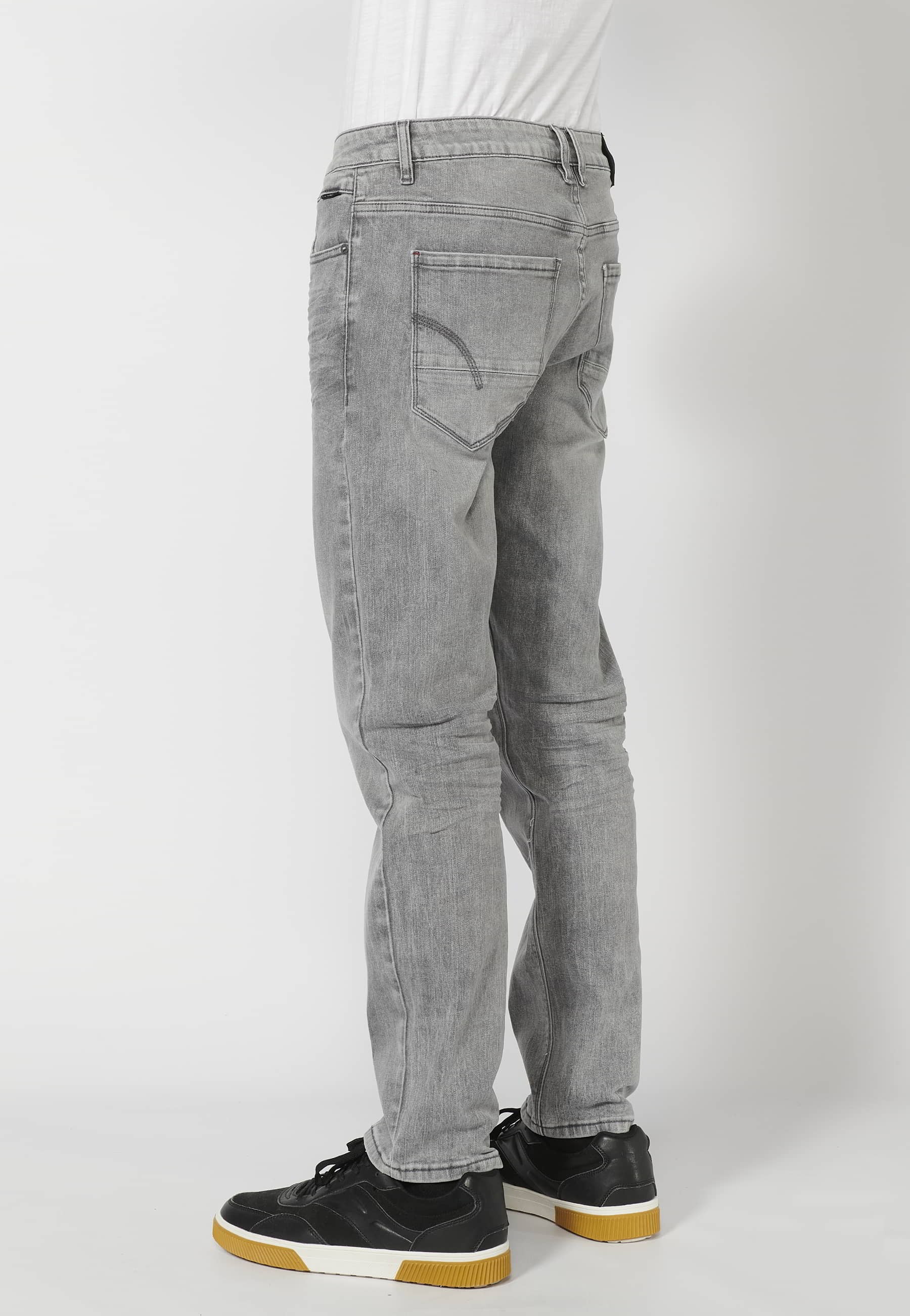 Lange Stretch-Hose mit normaler Passform und fünf Taschen in der Farbe Grau für Herren 3