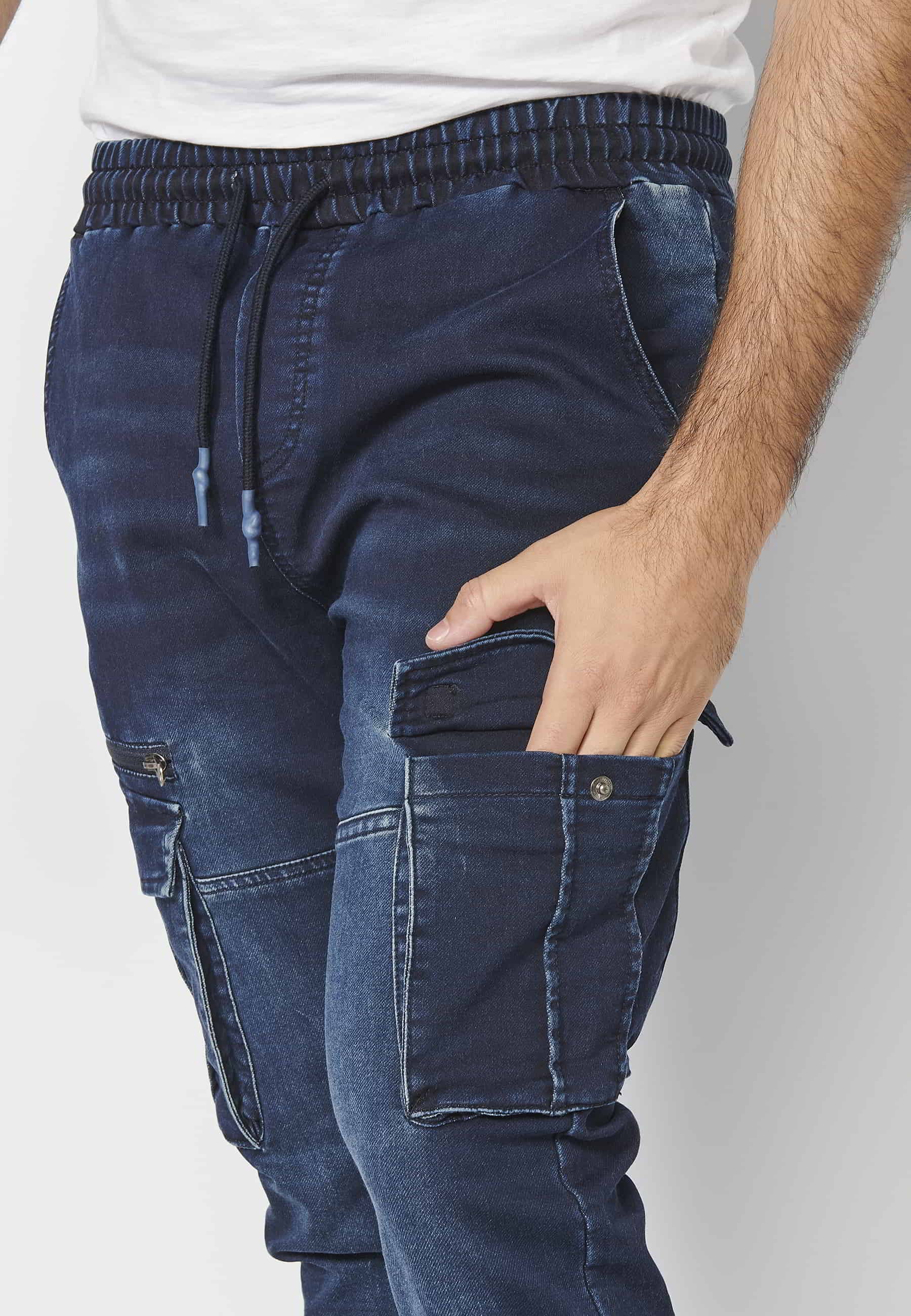 Pantalons llargs jogger acabats en goma amb quatre butxaques color Blau Fosc per a Home