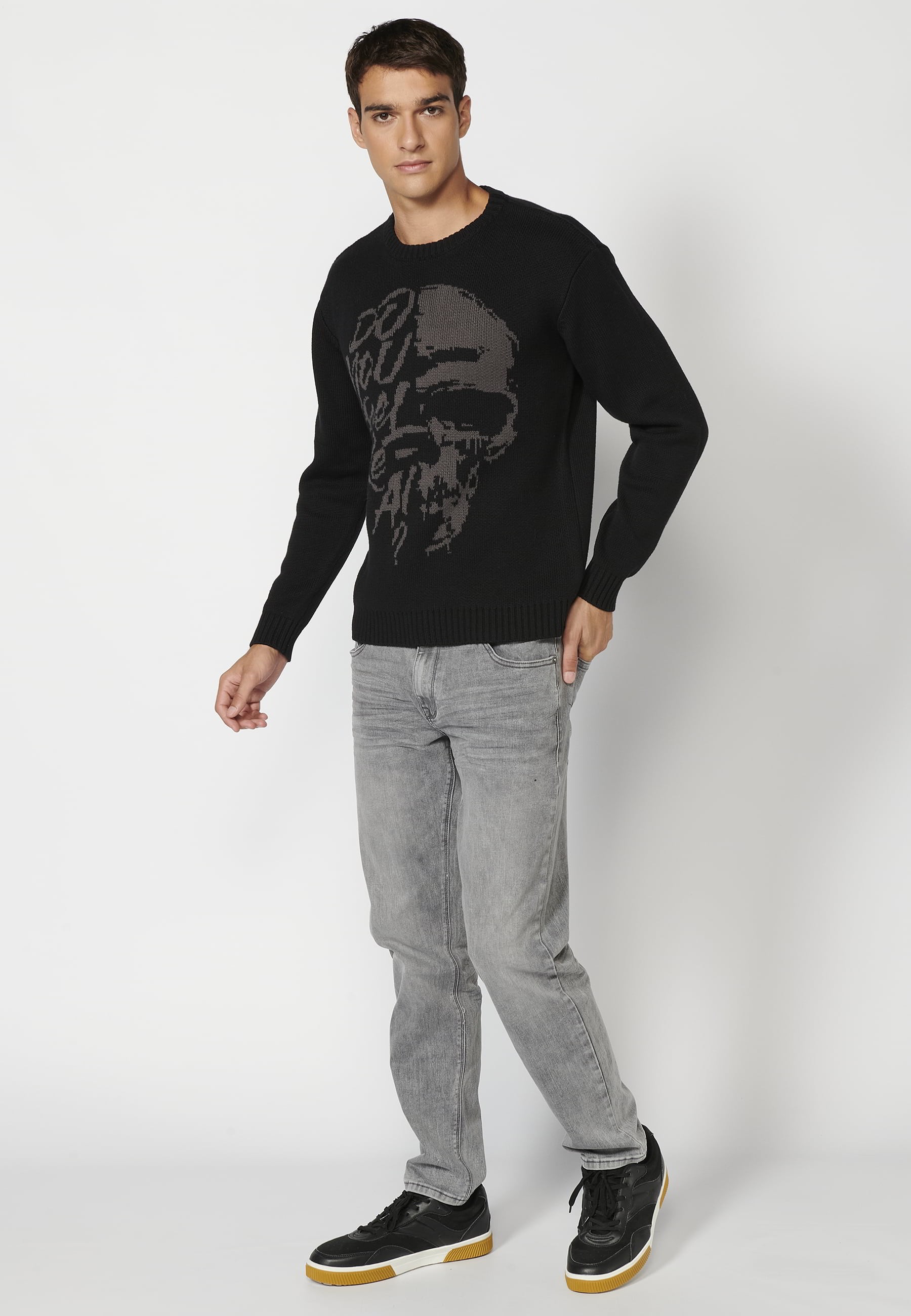 Gestrickter Pullover mit langen Ärmeln, Rundhalsausschnitt, Vorderdetail, schwarze Farbe für Herren 2