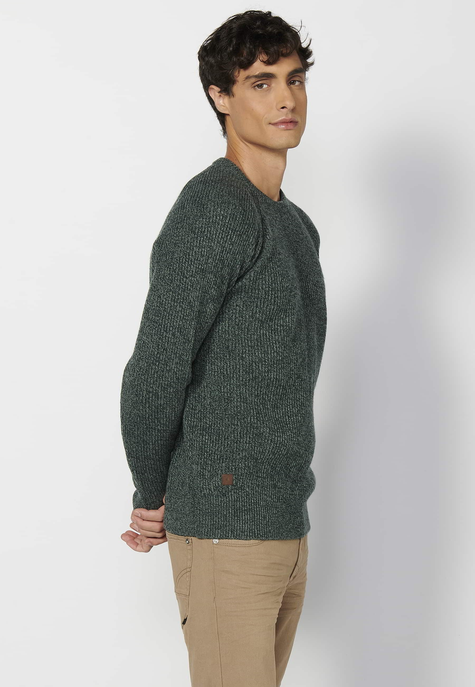 Green crew neck long sleeve knitted sweater for men 1