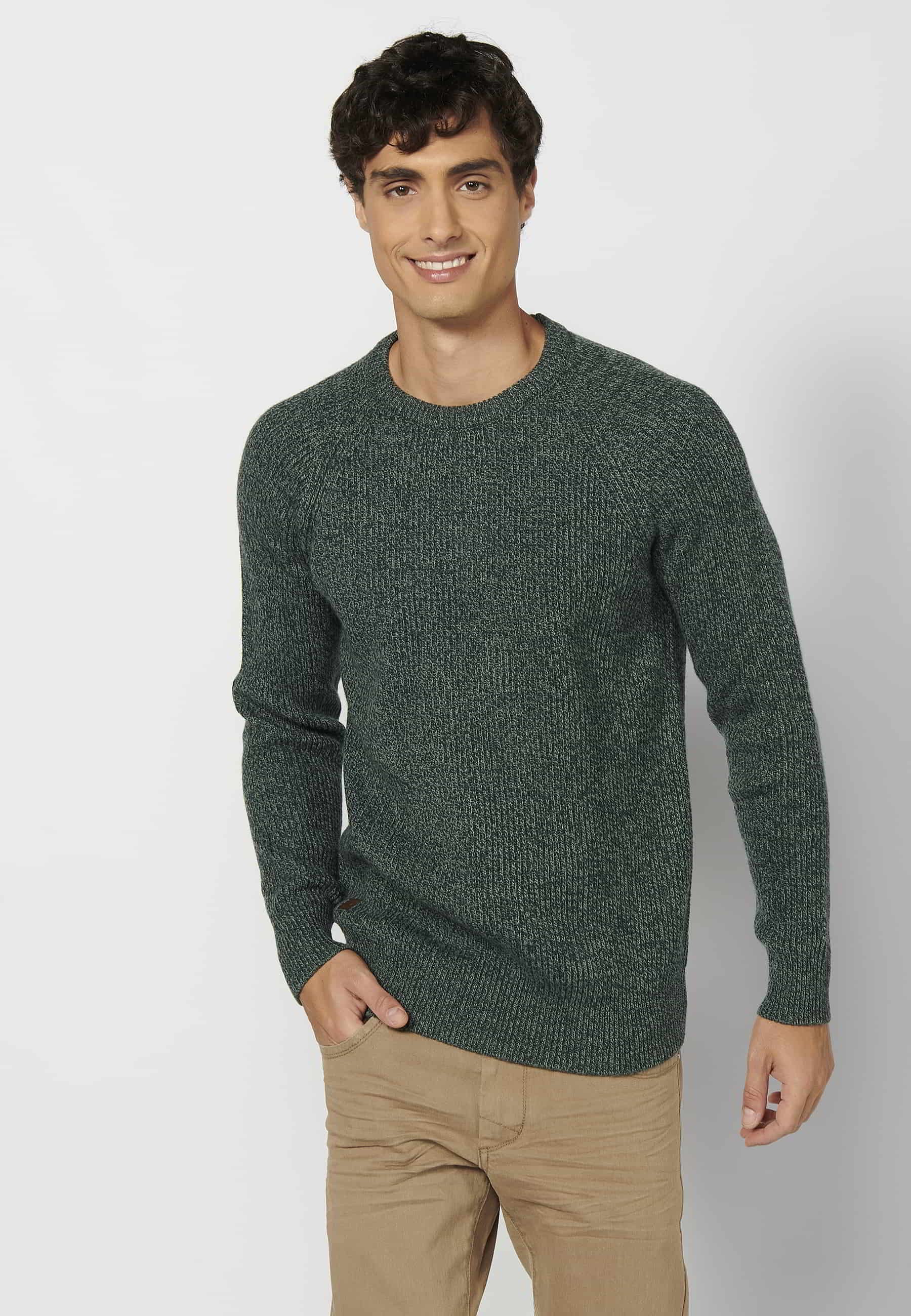 Green crew neck long sleeve knitted sweater for men 2