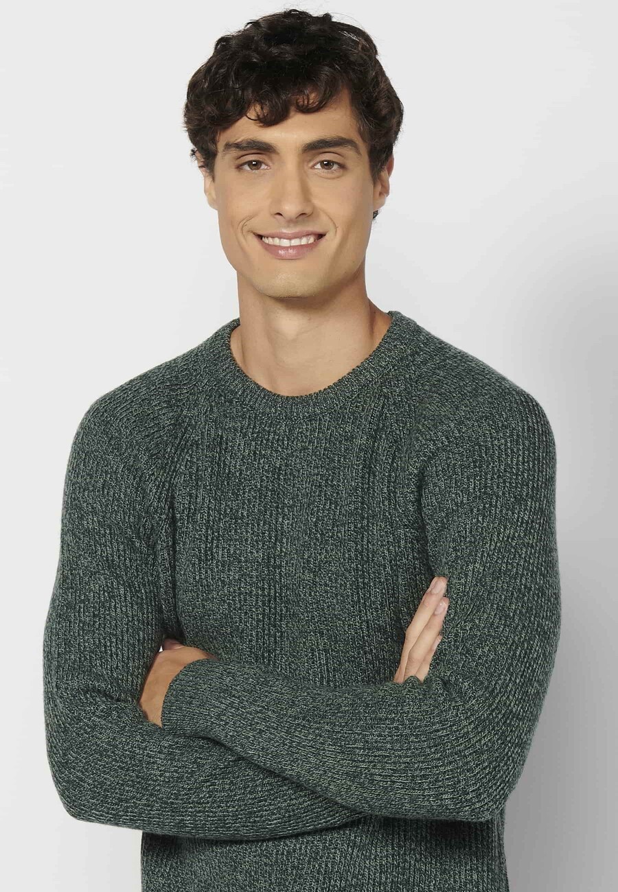 Green crew neck long sleeve knitted sweater for men 5