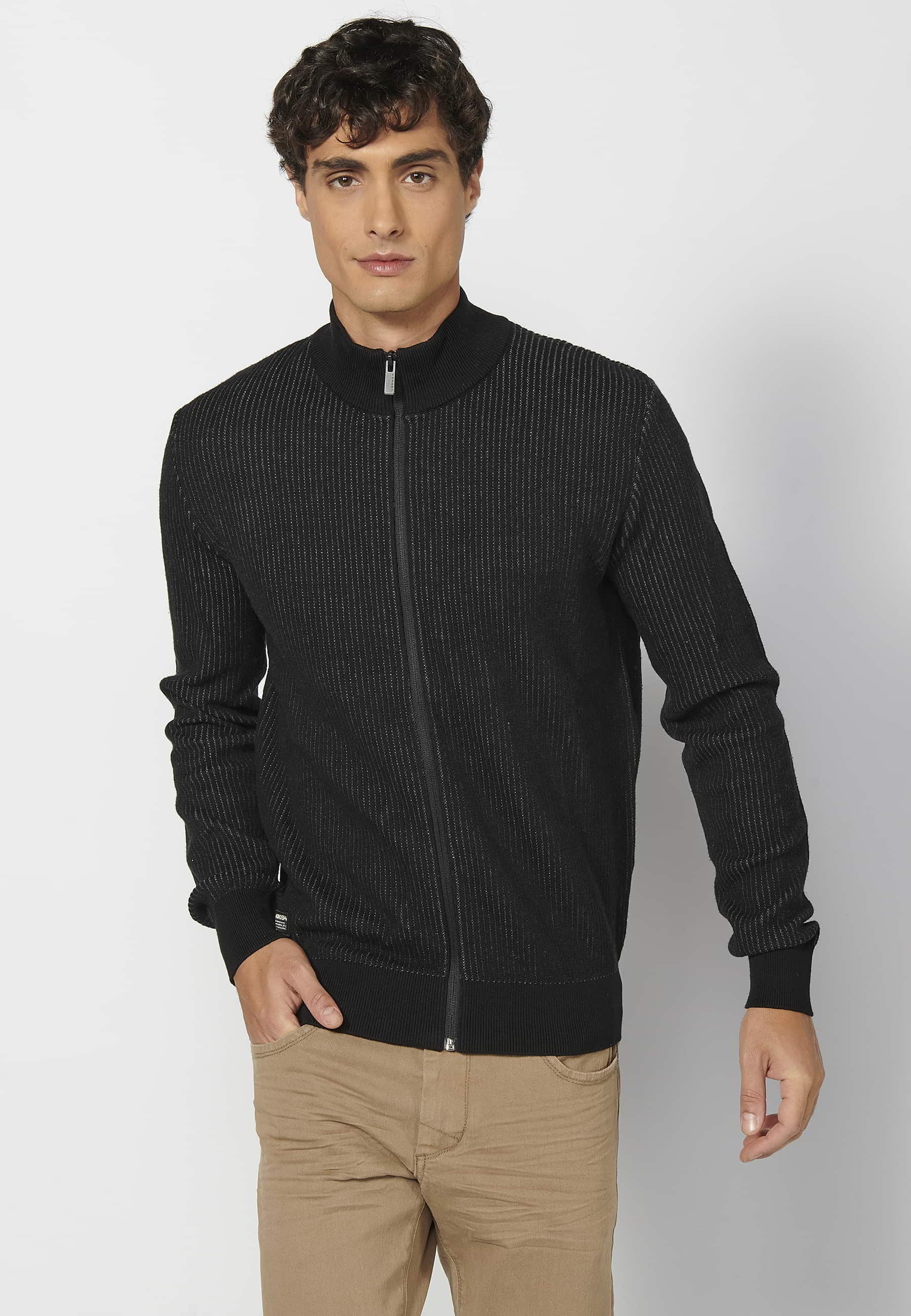 Jersey de punto de algodón manga larga cuello alto cierre cremallera color negro para hombre | Ropa Casual