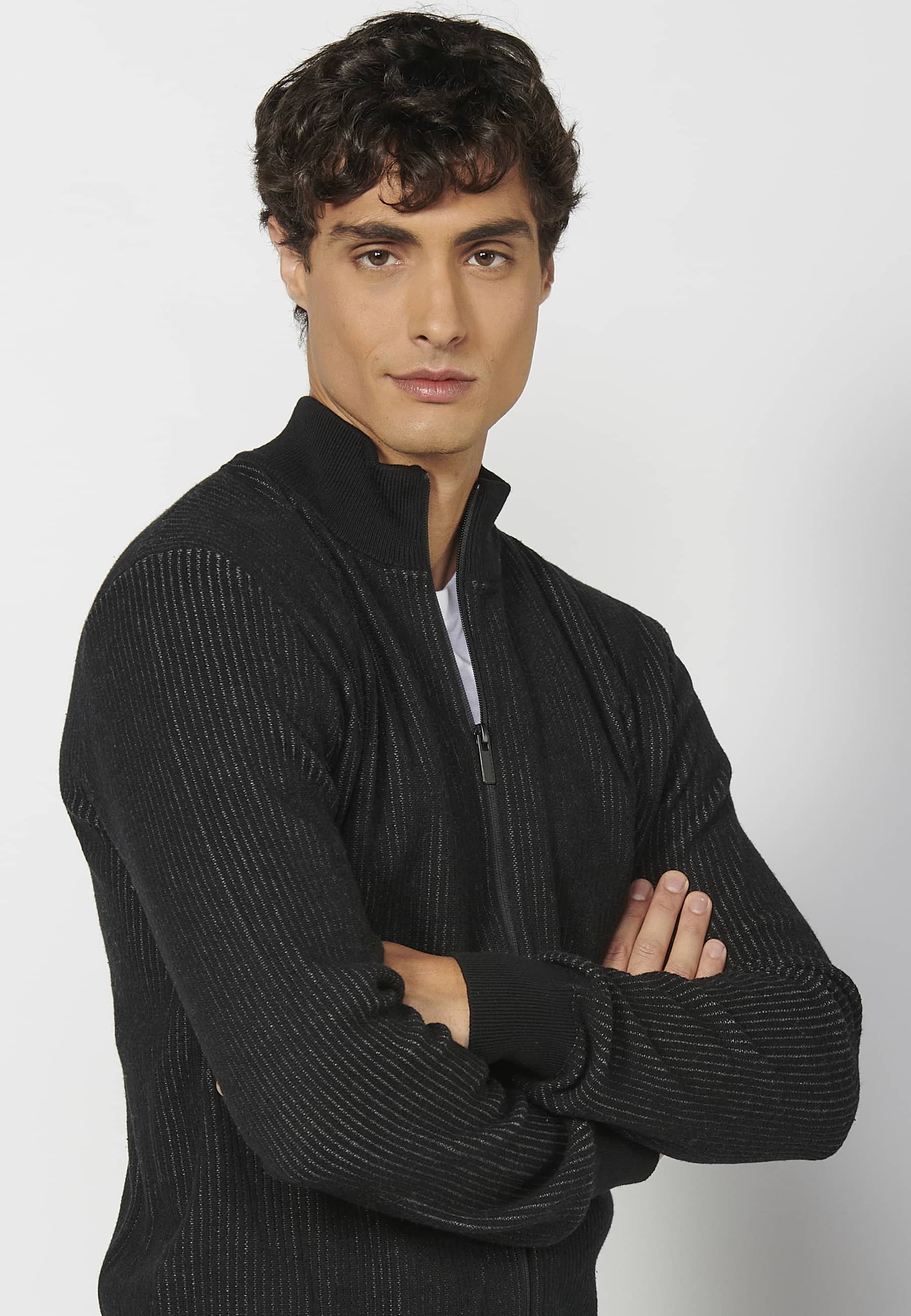 Jersey de punto de algodón manga larga cuello alto cierre cremallera color negro para hombre | Ropa Casual 6
