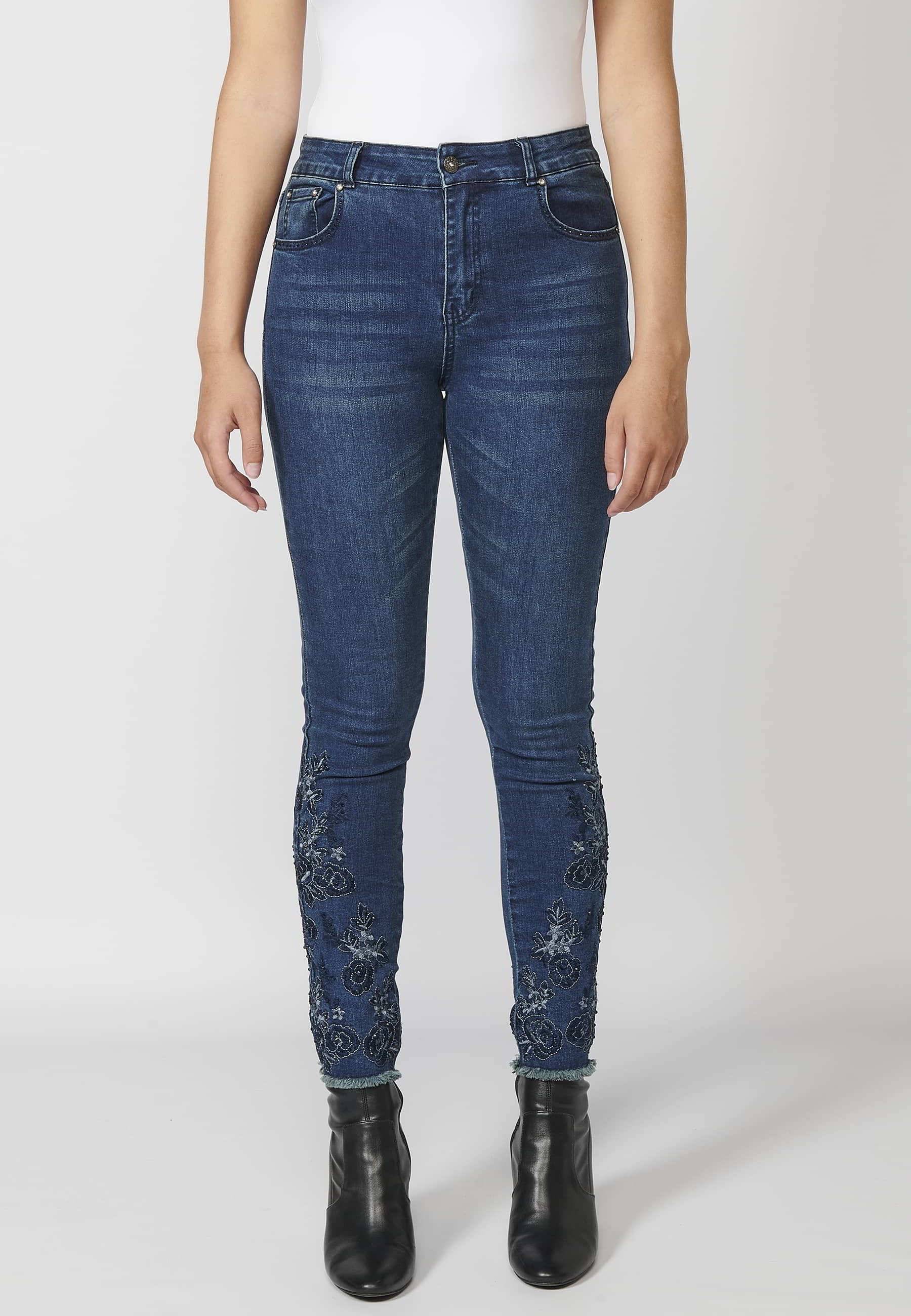 Pantalons llargs denim amb detalls a les butxaques color Blau Fosc per a Dona