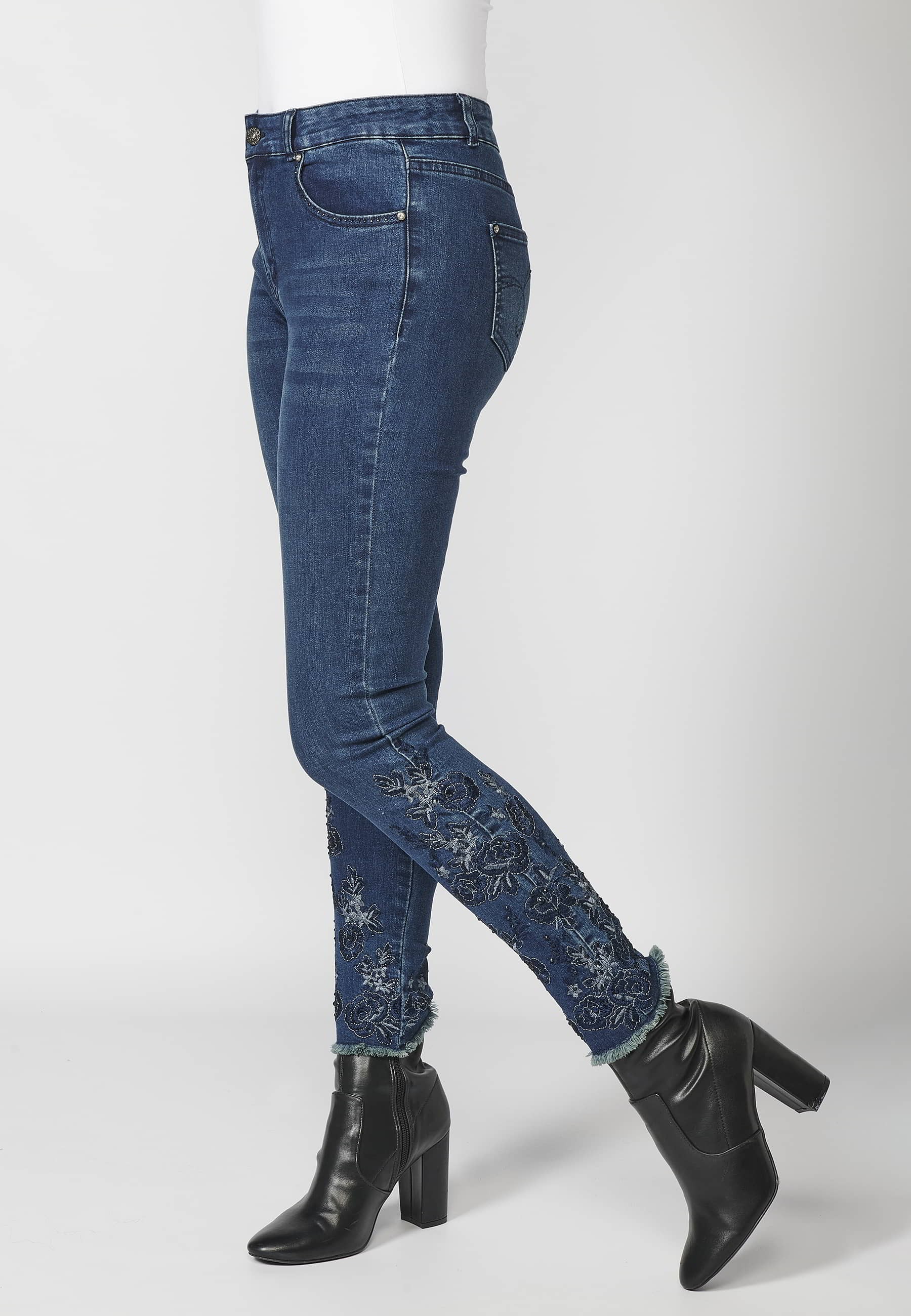 Pantalons llargs denim amb detalls a les butxaques color Blau Fosc per a Dona
