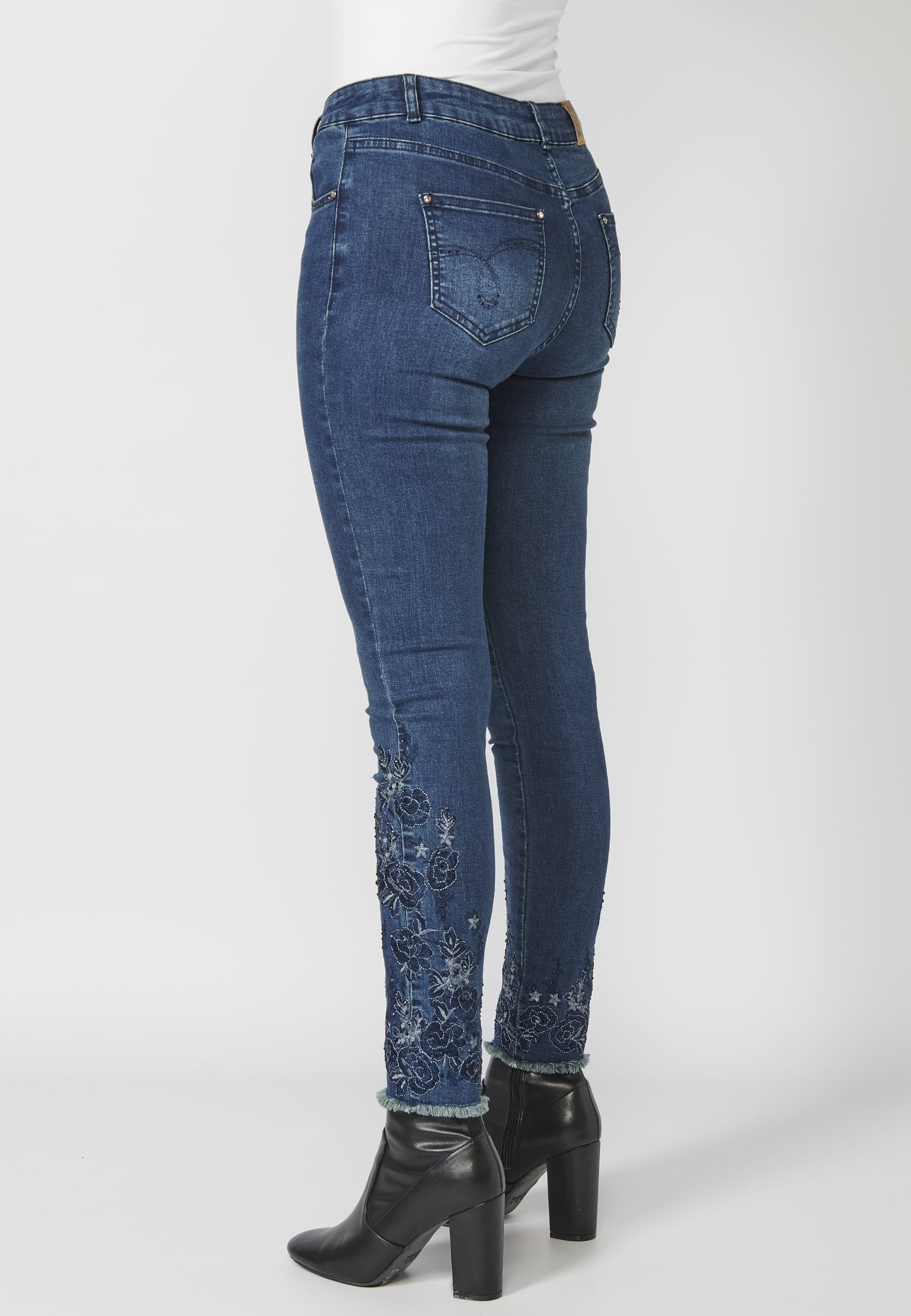 Pantalons llargs denim amb detalls a les butxaques color Blau Fosc per a Dona