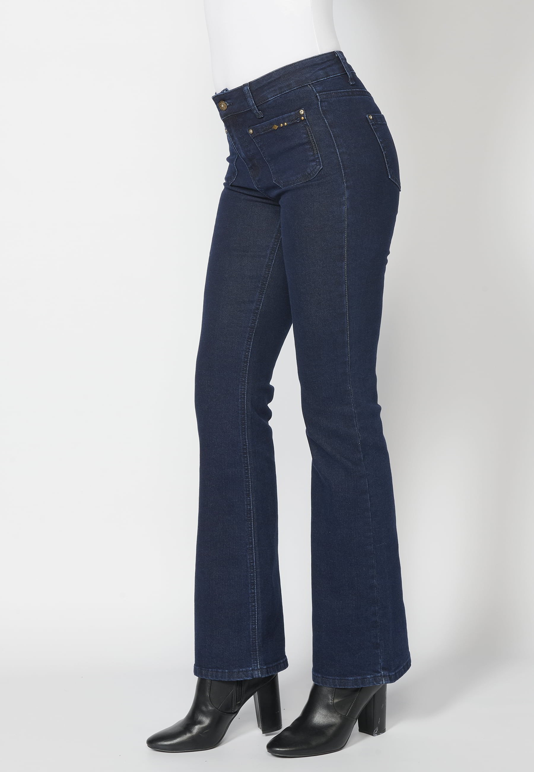 Pantalón largo straigth acampanado color azul oscuro para mujer | Moda Actual