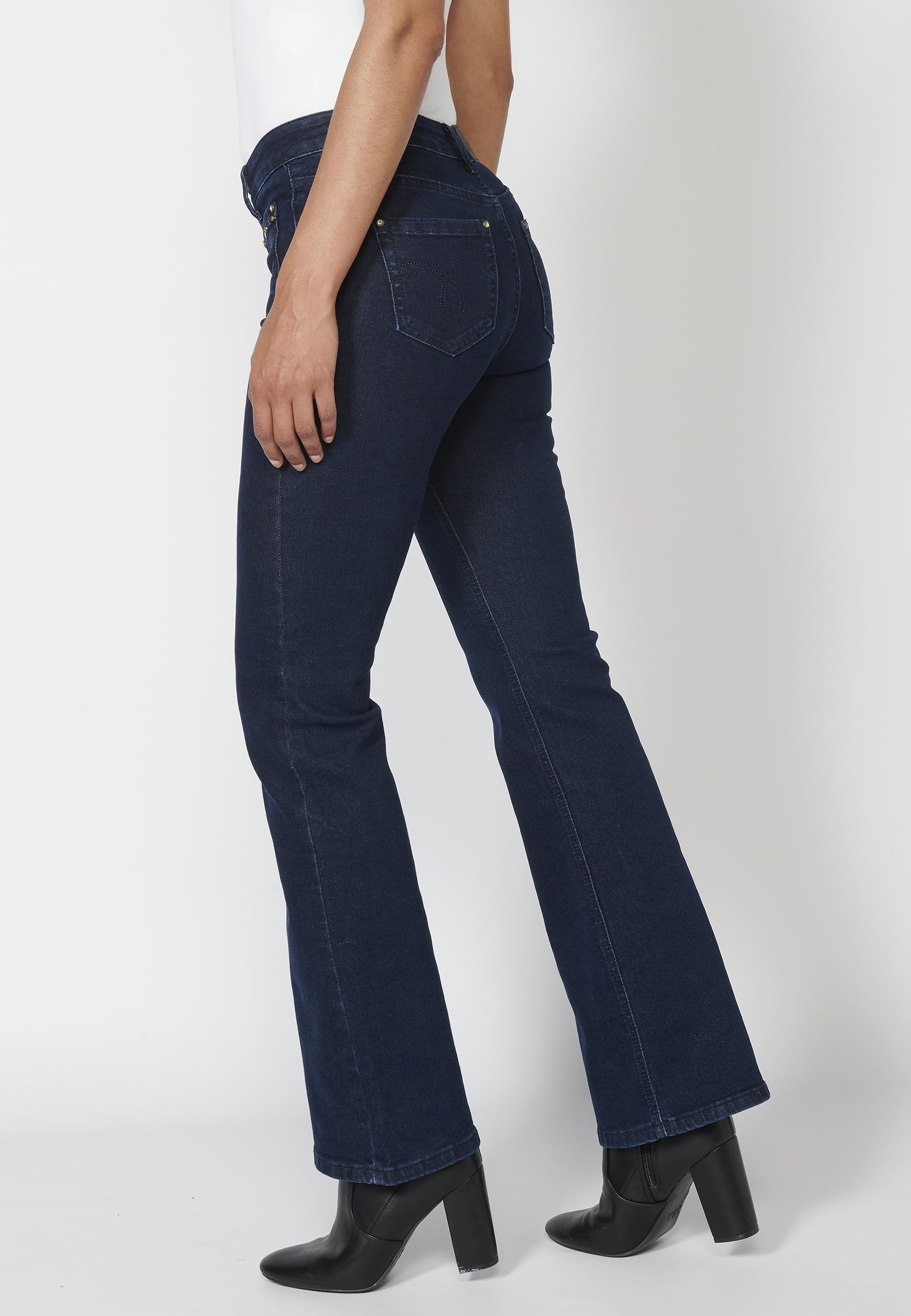 Pantalón largo straigth acampanado color azul oscuro para mujer | Moda Actual