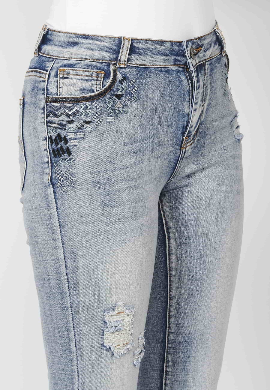 Pantalon évasé long bleu clair pour femme 9