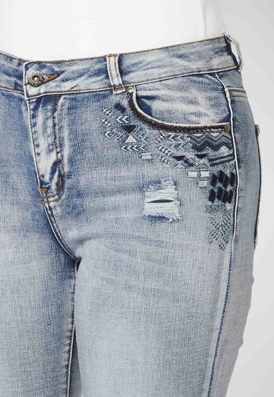 Pantalon évasé long bleu clair pour femme 7