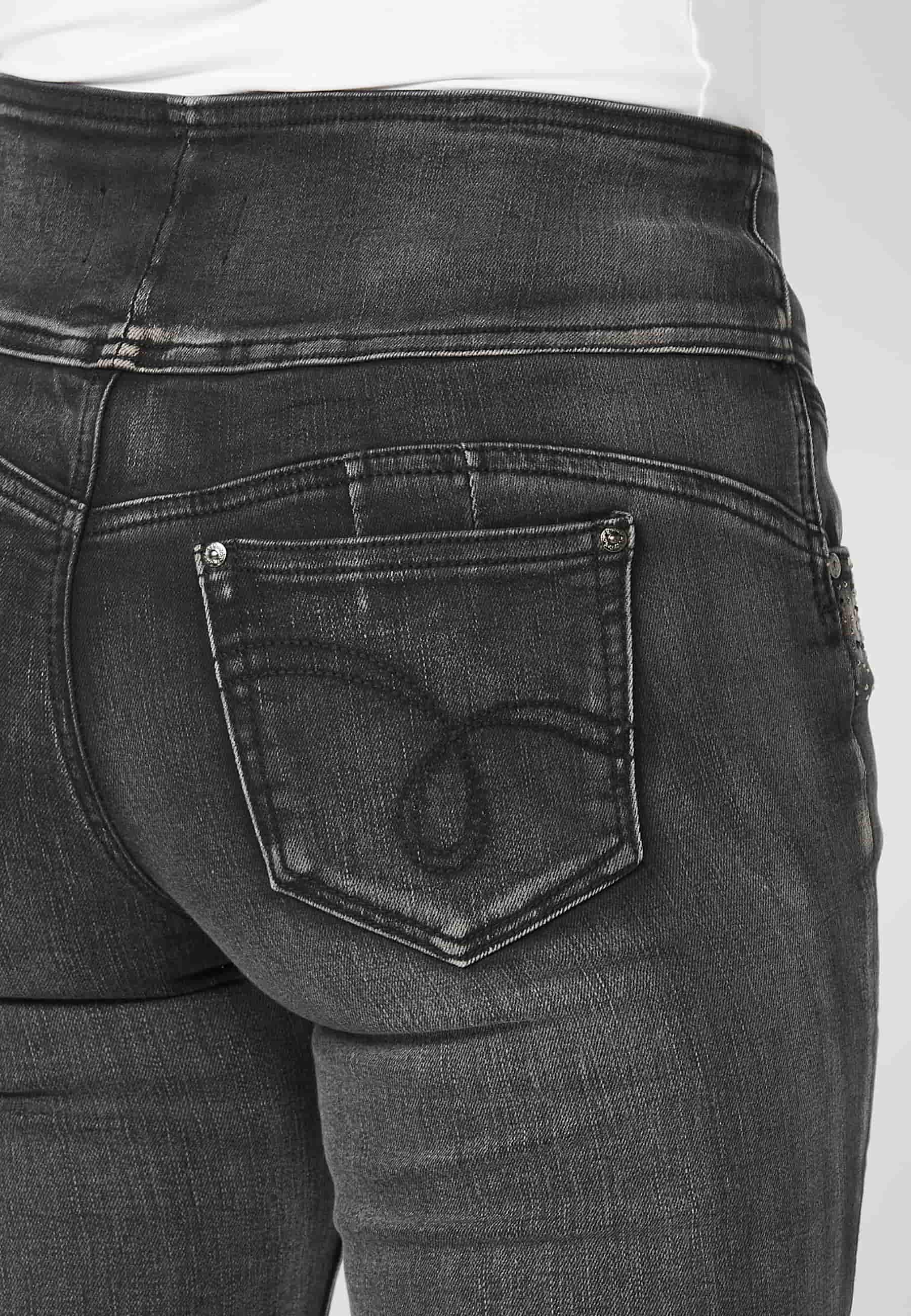 Pantalón largo straigth acampanado color denim negro para mujer | Moda Actual