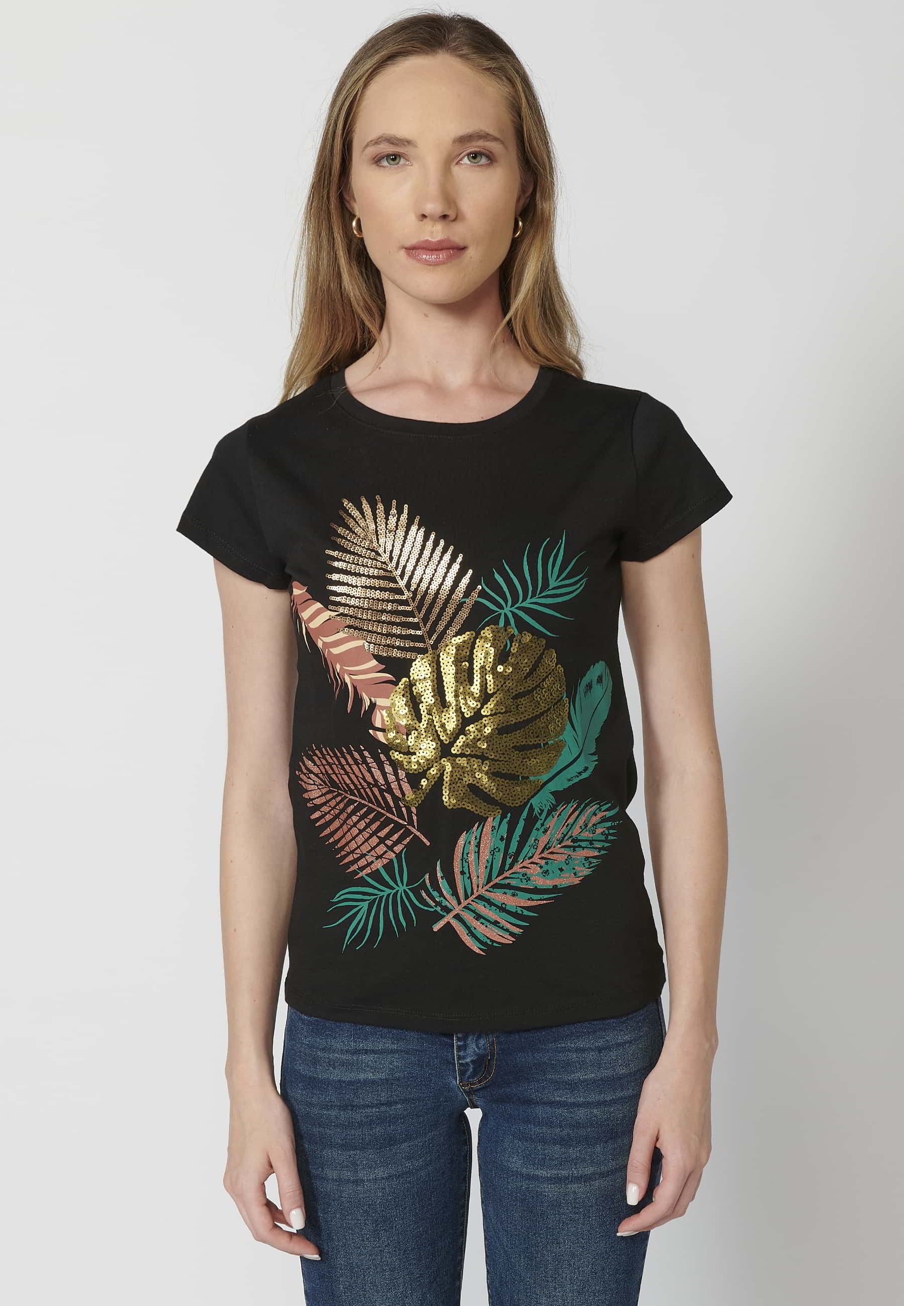 Camiseta de manga corta de algodón cuello redondo estampado frontal hojas color negro para mujer 2