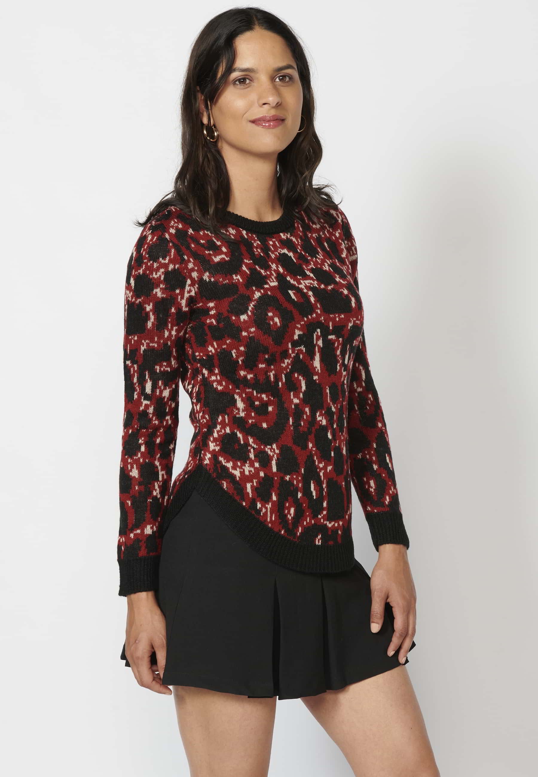 Jersey de manga larga con estampado animal print de color rojo para mujer | Moda Actual