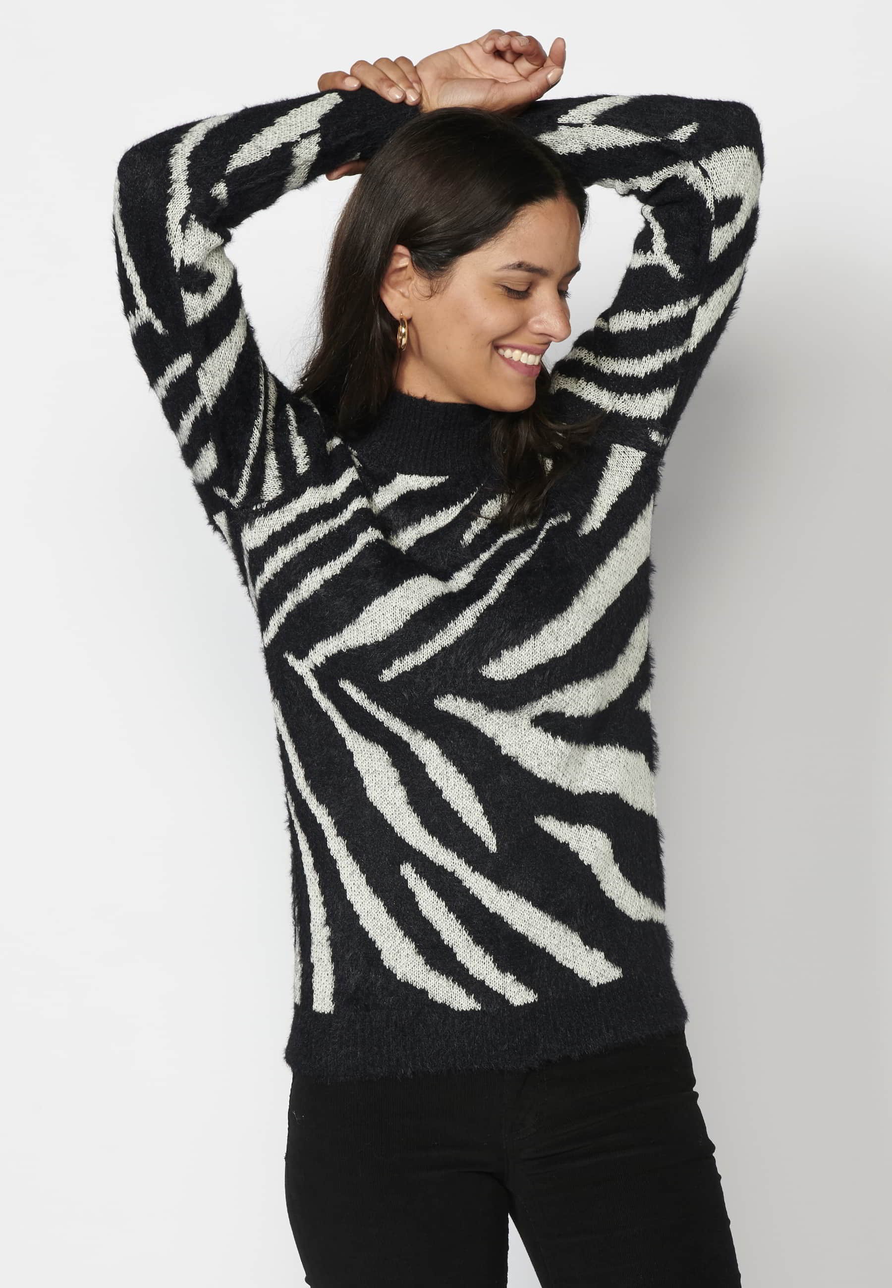 Black animal print long-sleeved sweater for Women