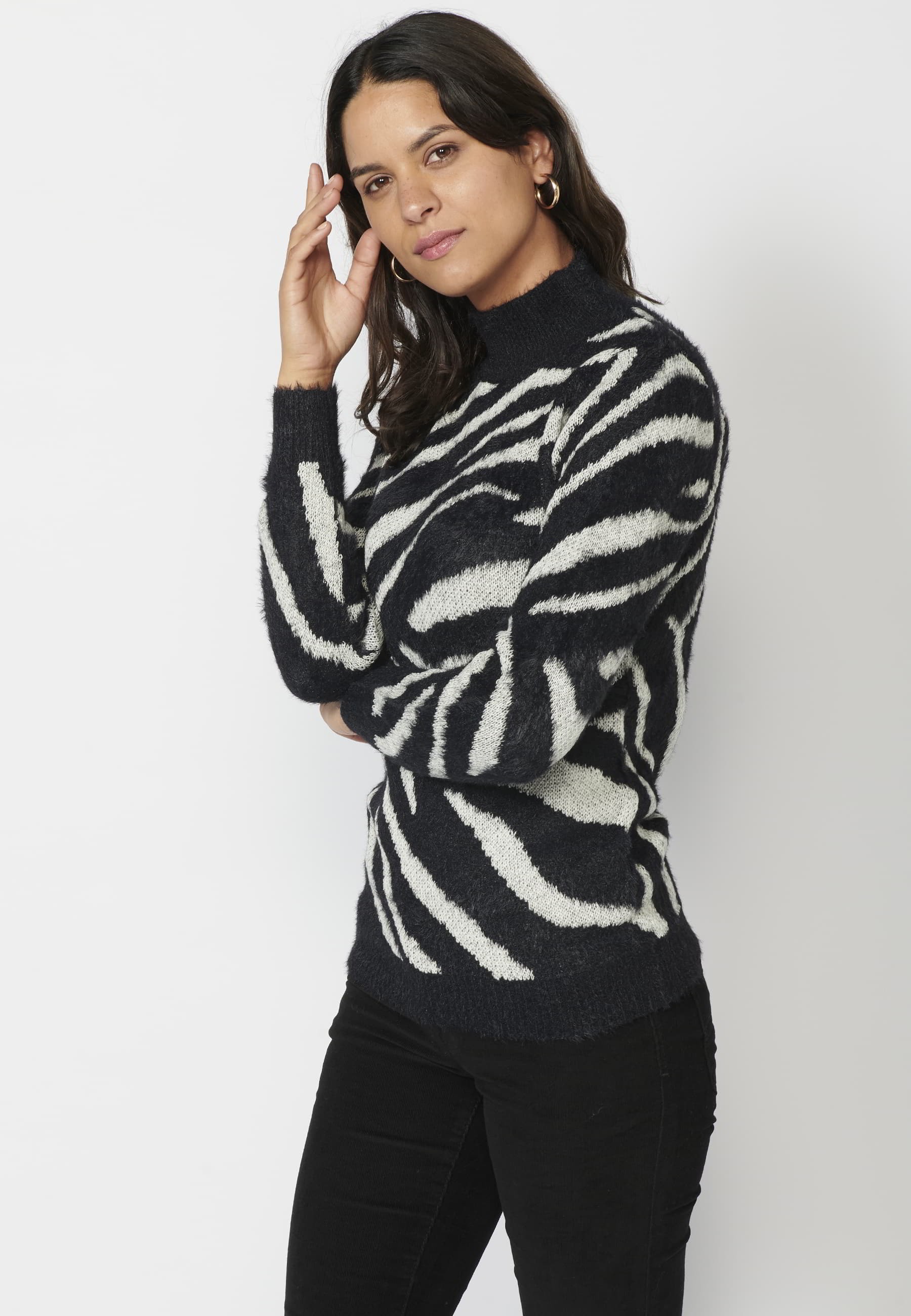 Black animal print long-sleeved sweater for Women