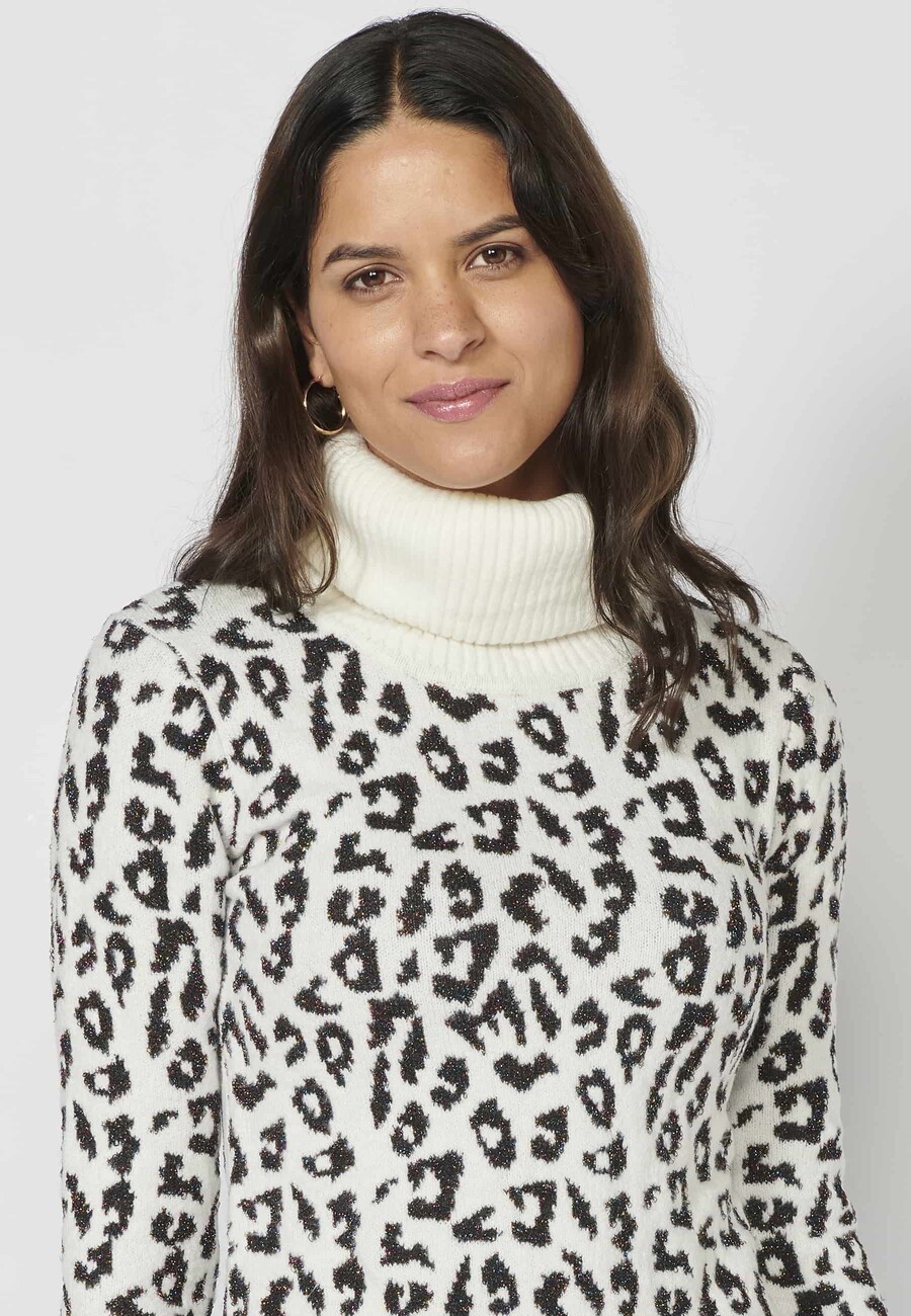 Pull col roulé manches longues avec revers et imprimé animalier Couleur Ecru pour Femme 9