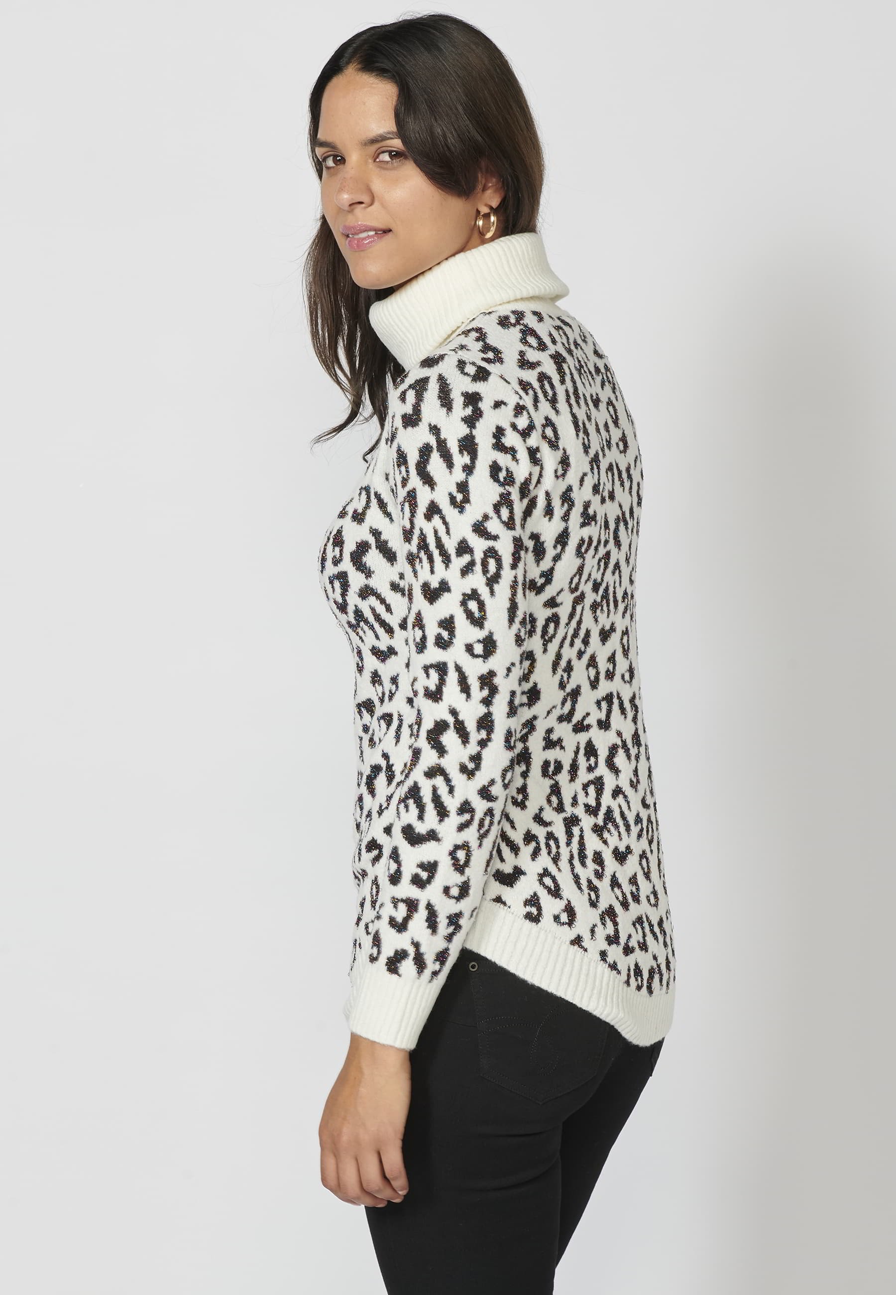 Pull col roulé manches longues avec revers et imprimé animalier Couleur Ecru pour Femme