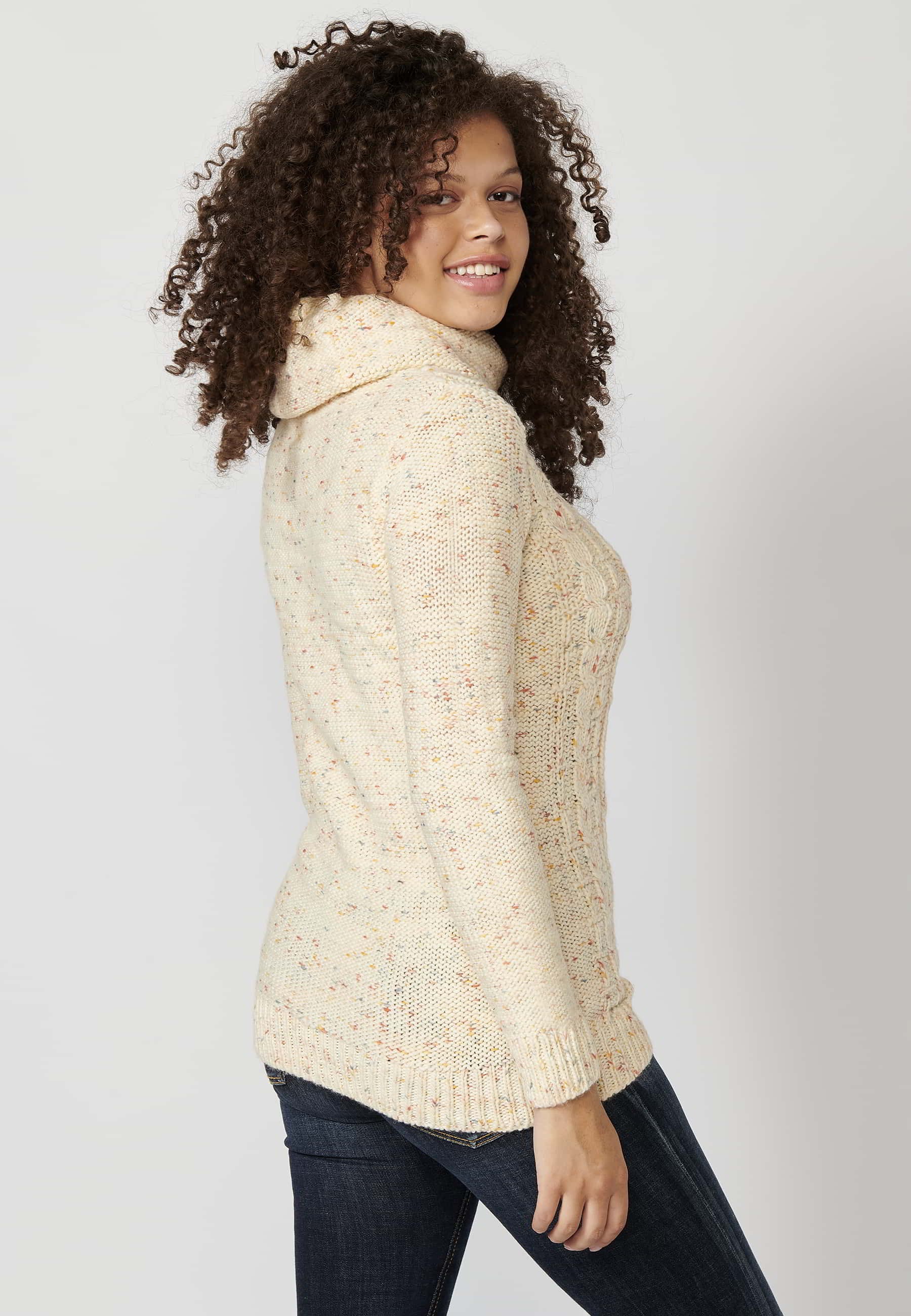 Pull ample à manches longues et col roulé pour femme, écru, tressé sur le devant