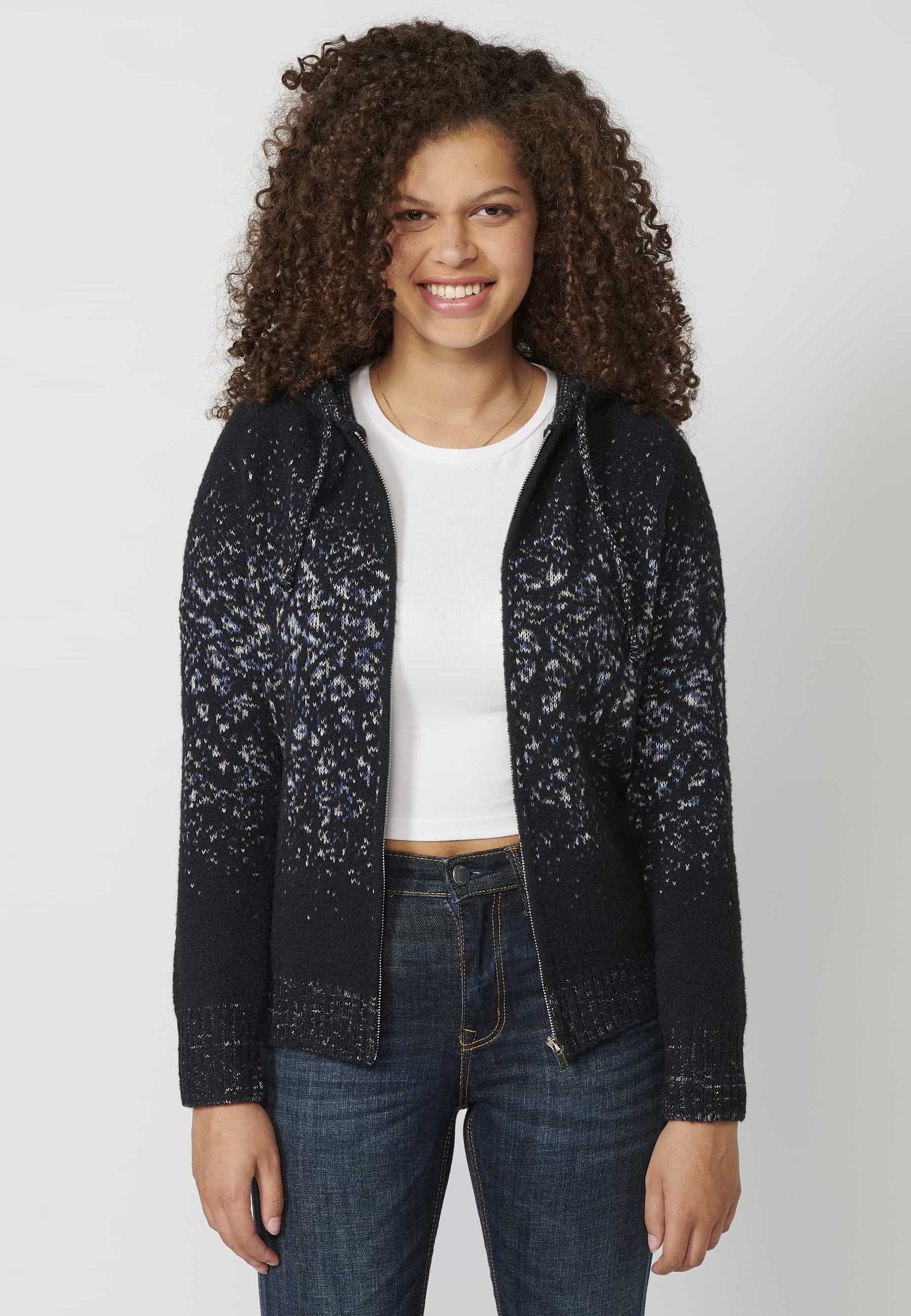 Chaqueta jersey de manga larga con cuello con capucha color navy para mujer | Moda Actual