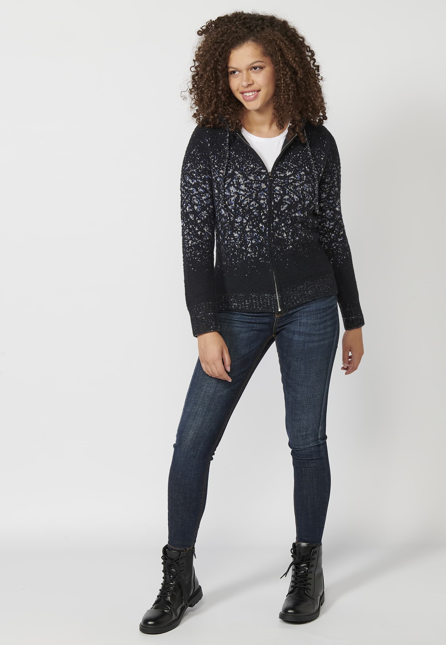 Chaqueta jersey de manga larga con cuello con capucha color navy para mujer | Moda Actual