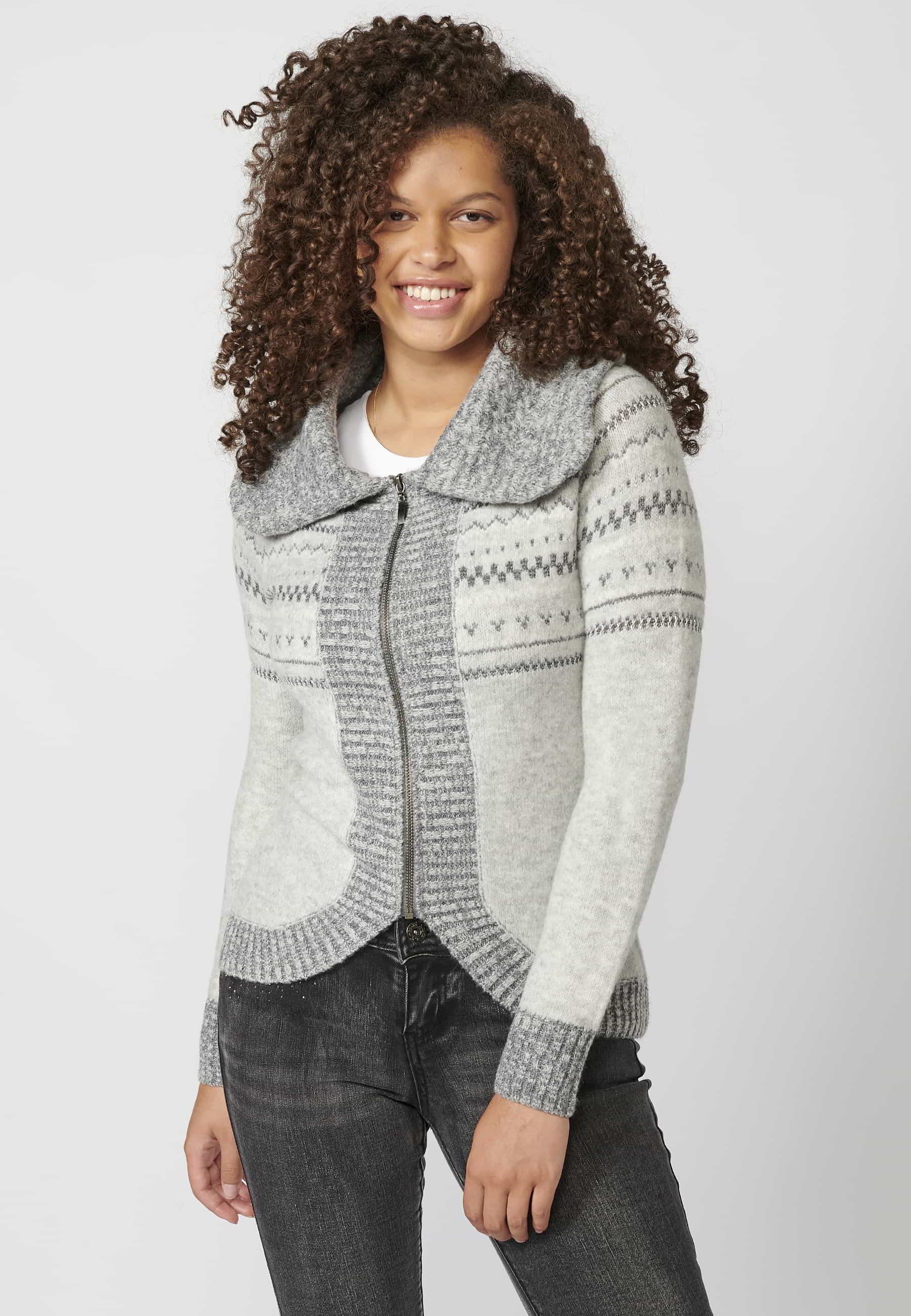 Veste pull grise à manches longues, col montant et revers pour Femme