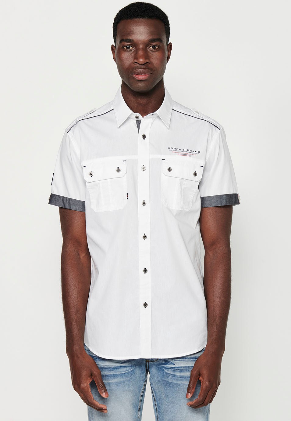 Camisa de algodón, manga corta, detalles hombro, color blanco para hombre
