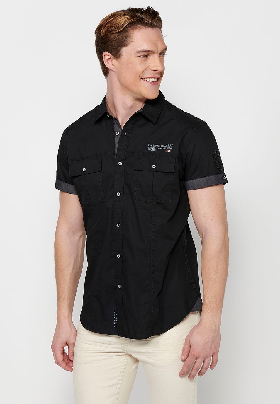 Camisa de manga corta de Algodón con Cierre delantero con botones y Bolsillos delanteros con solapa de Color negro para Hombre