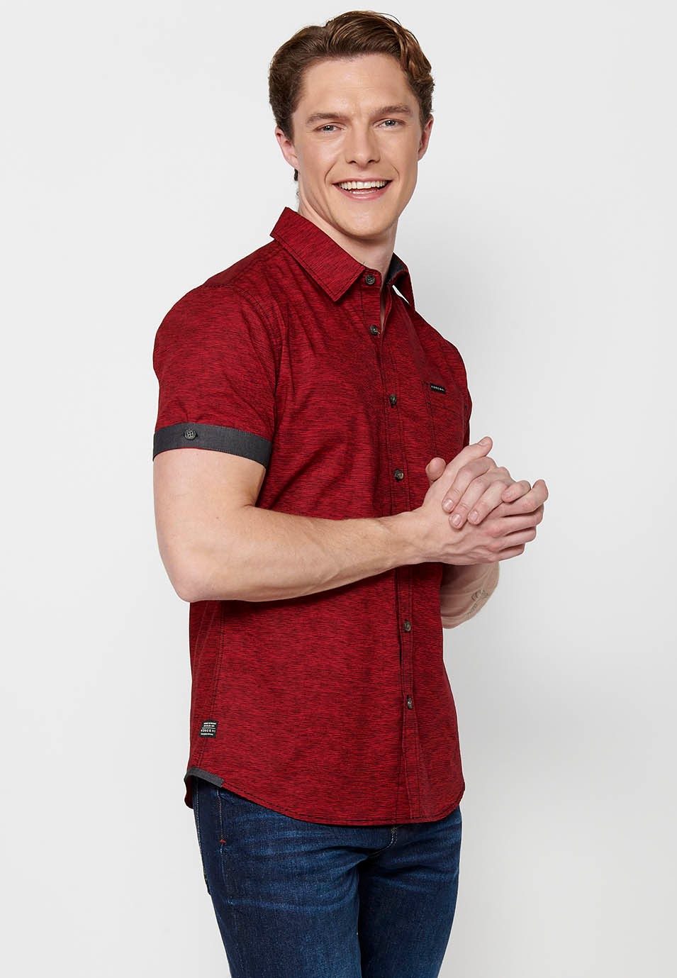 Camisa màniga curta de cotó, color vermell per a homes