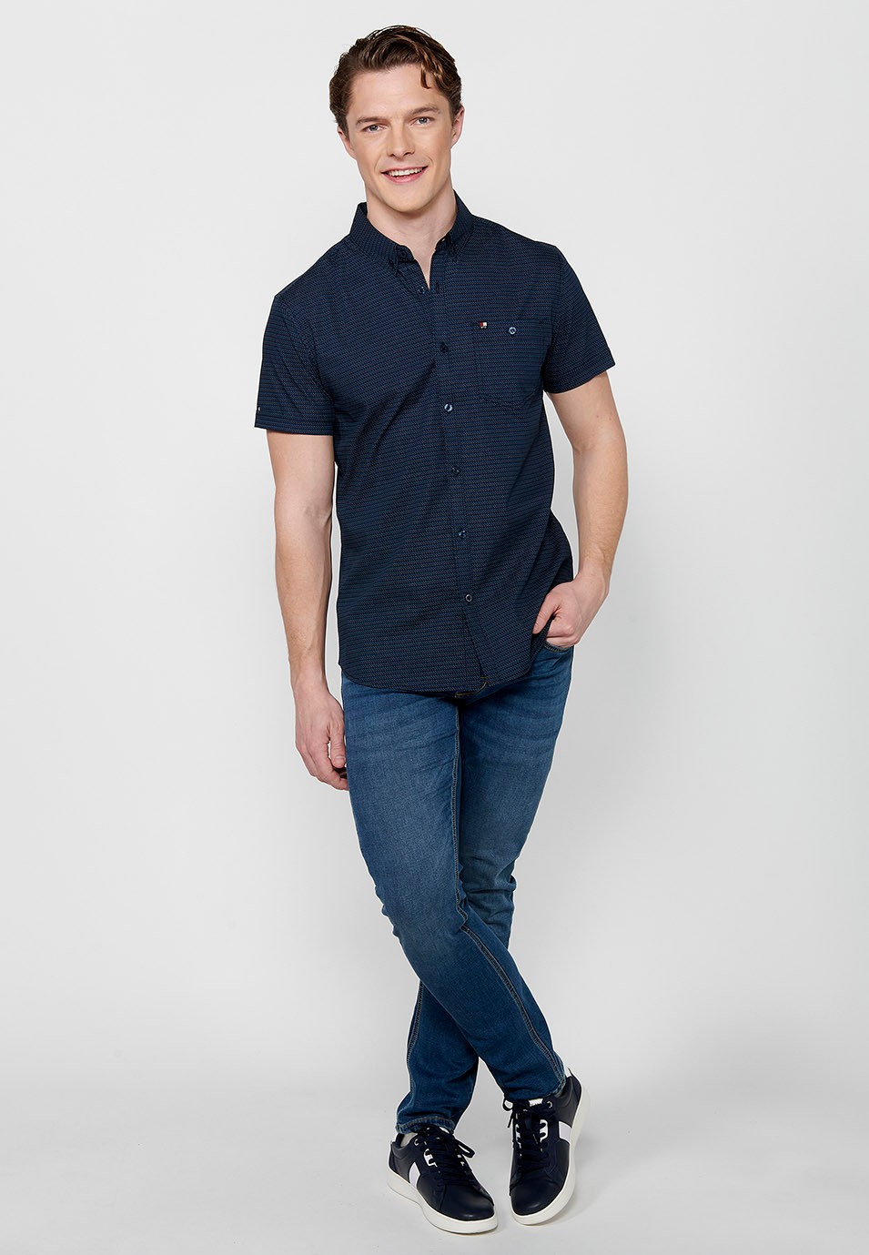 Short-sleeved Cotton Shirt with Blue Button Front Closure for Men 7