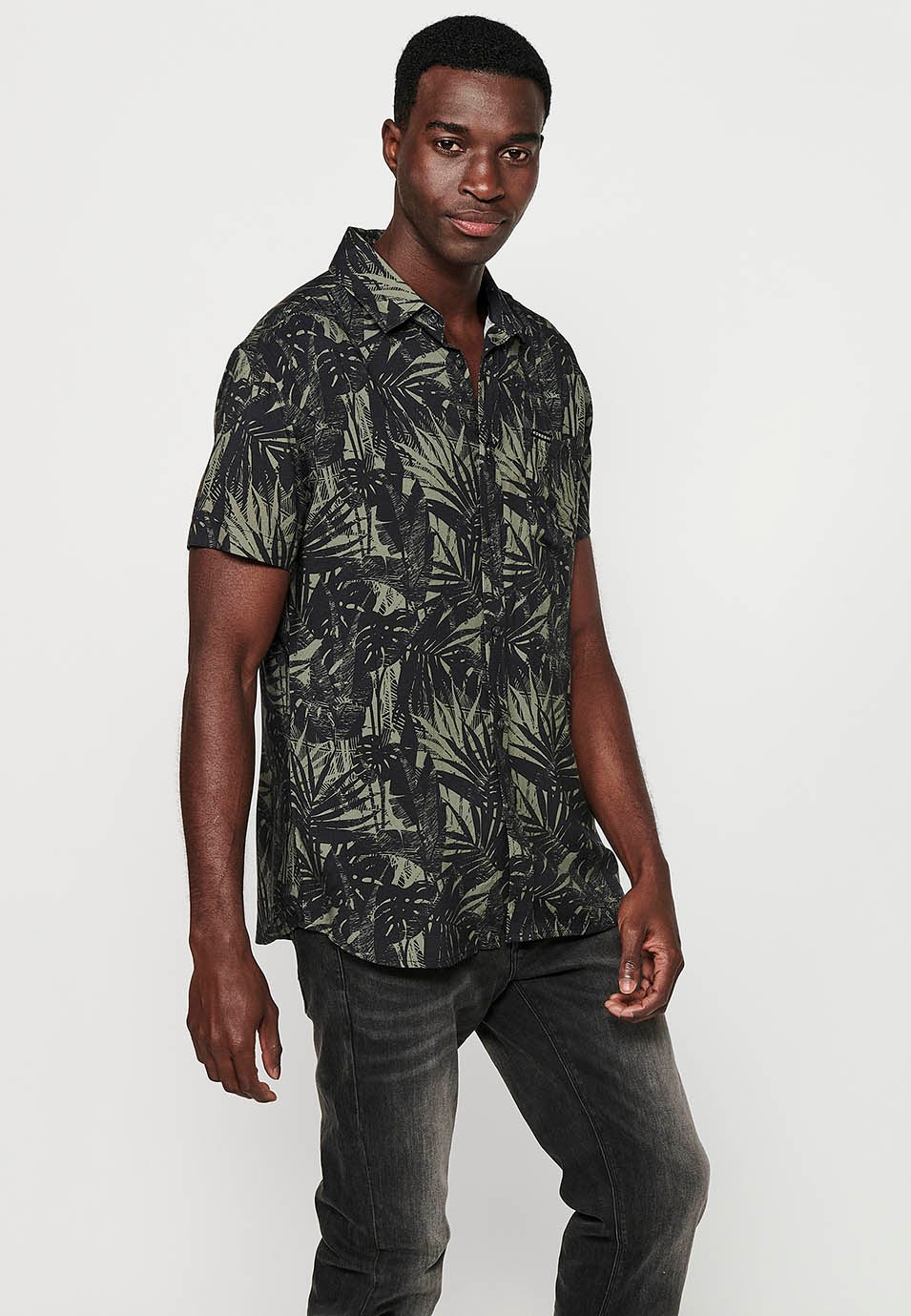 Men's Khaki Floral Print Button Front Short Sleeve Shirt 3
