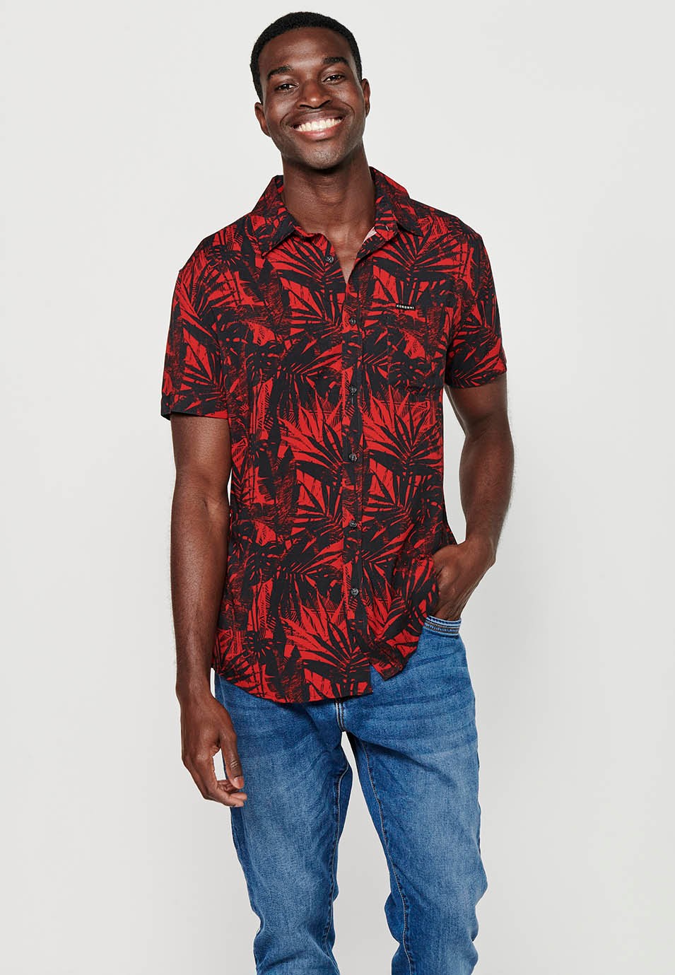 Chemise à manches courtes pour hommes, imprimé floral rouge, fermeture boutonnée sur le devant
