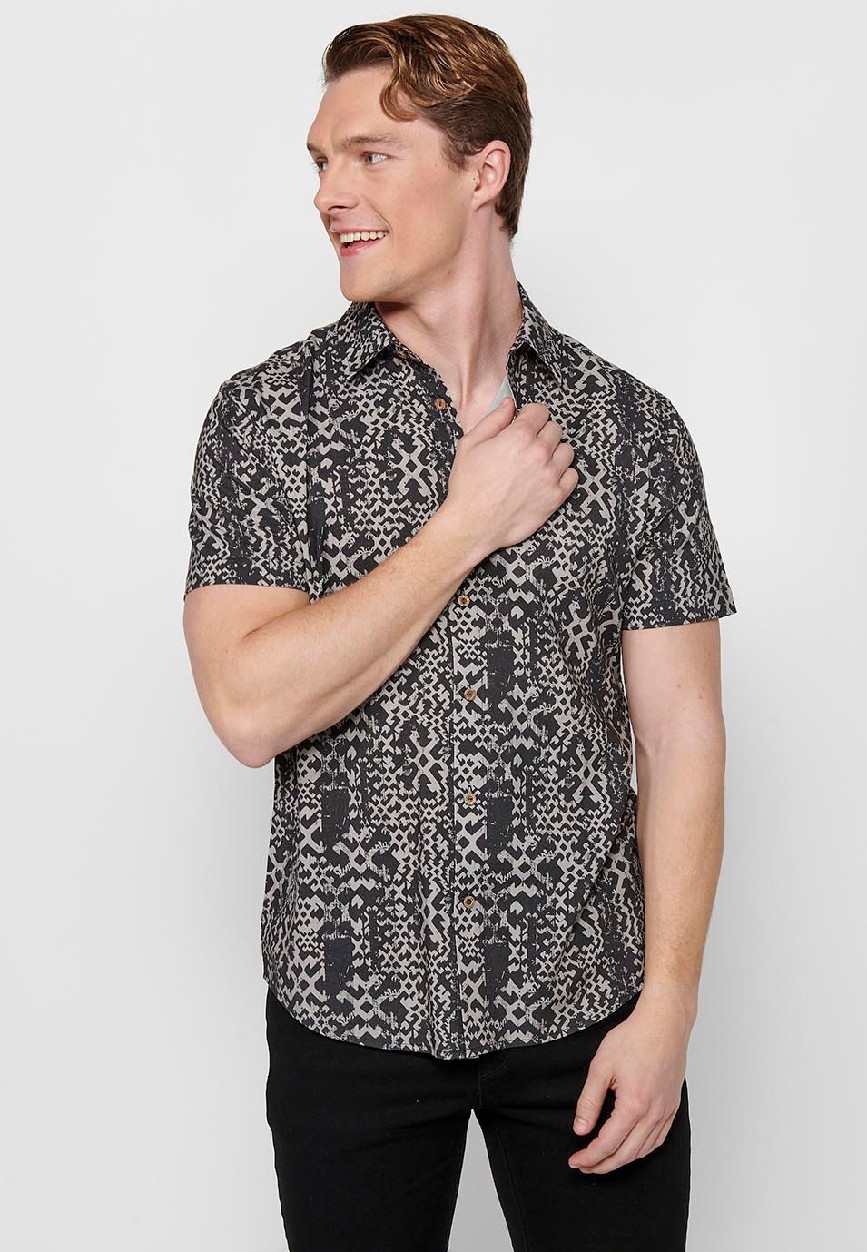 Black Button Front Closure Short Sleeve Printed Shirt for Men