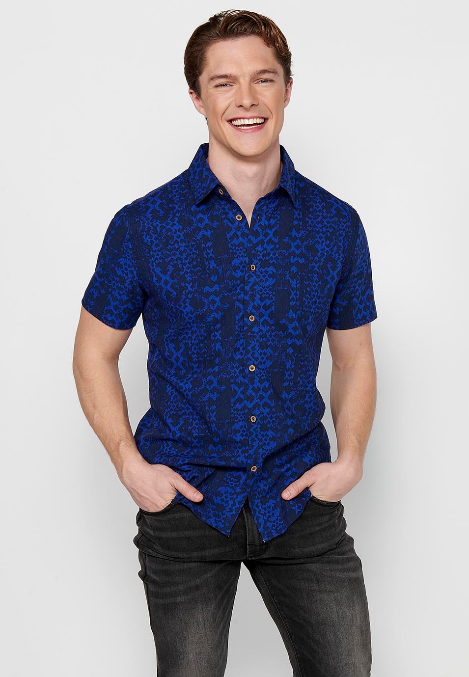 Men's Blue Color Button Front Closure Short Sleeve Printed Shirt