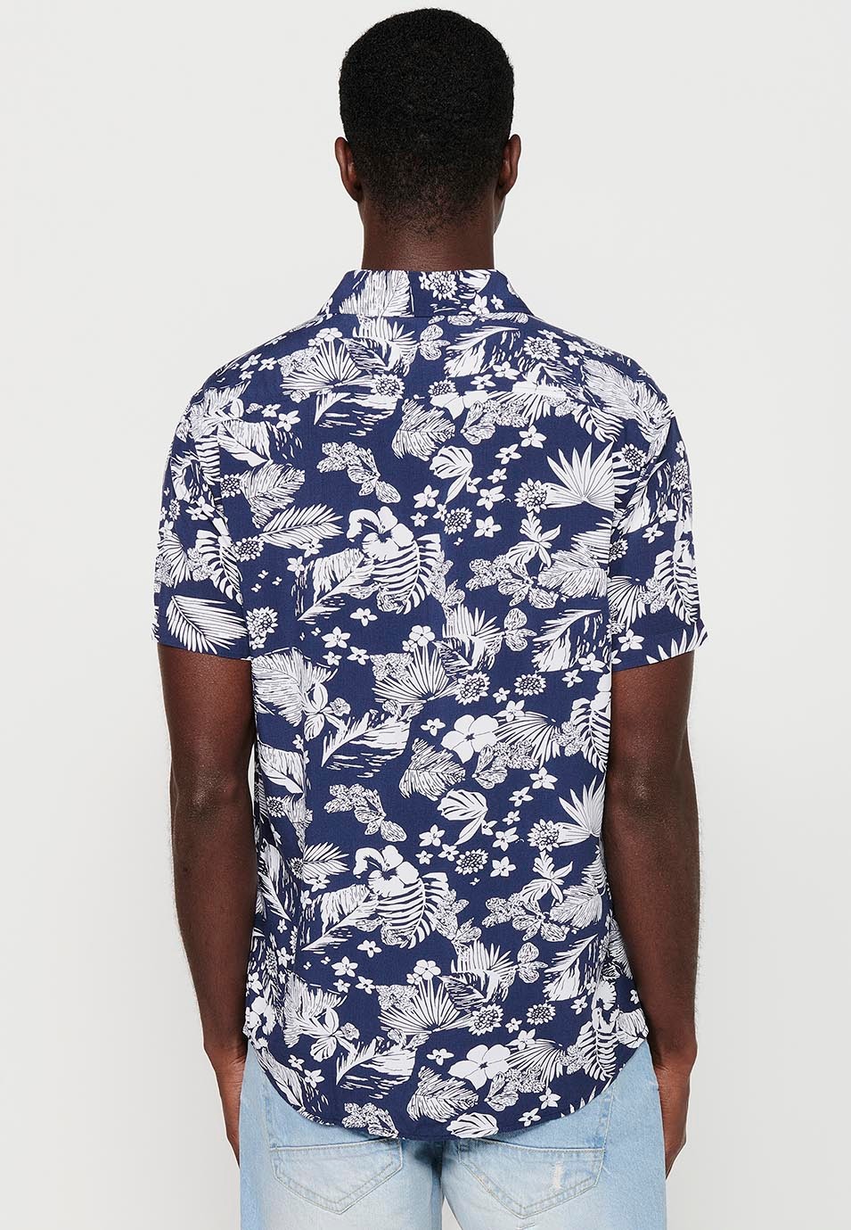 Camisa de manga corta con cuello camisero y estampado floral tropical, Azul para hombres 4