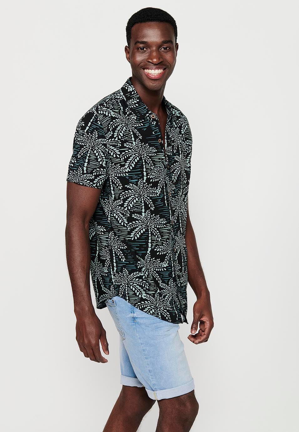 Chemise à manches courtes et col de chemise multicolore à imprimé floral tropical pour hommes