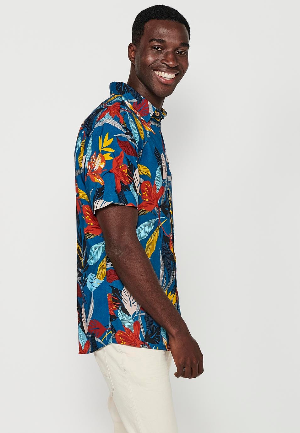 Chemise boutonnée à manches courtes de couleur multicolore pour hommes 1