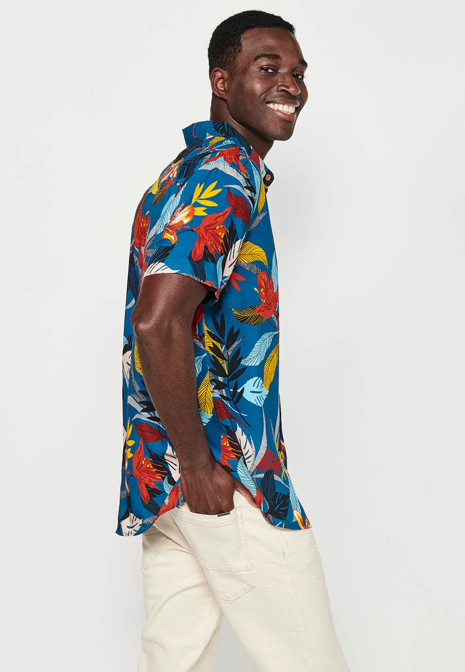 Camisa de màniga curta amb botons, color multicolor per a homes 8