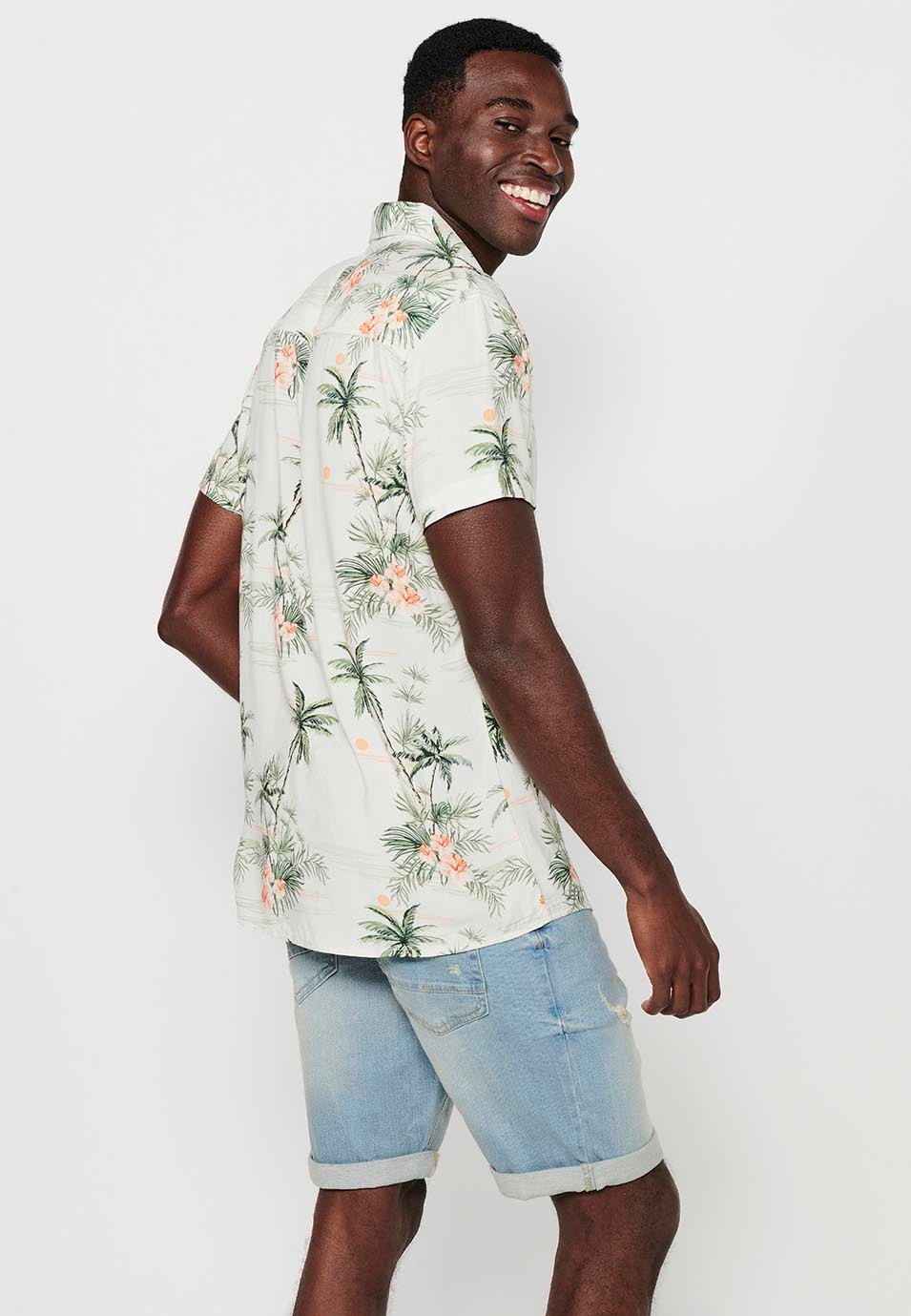 Camisas de manga corta estampada blanca multicolor para hombre