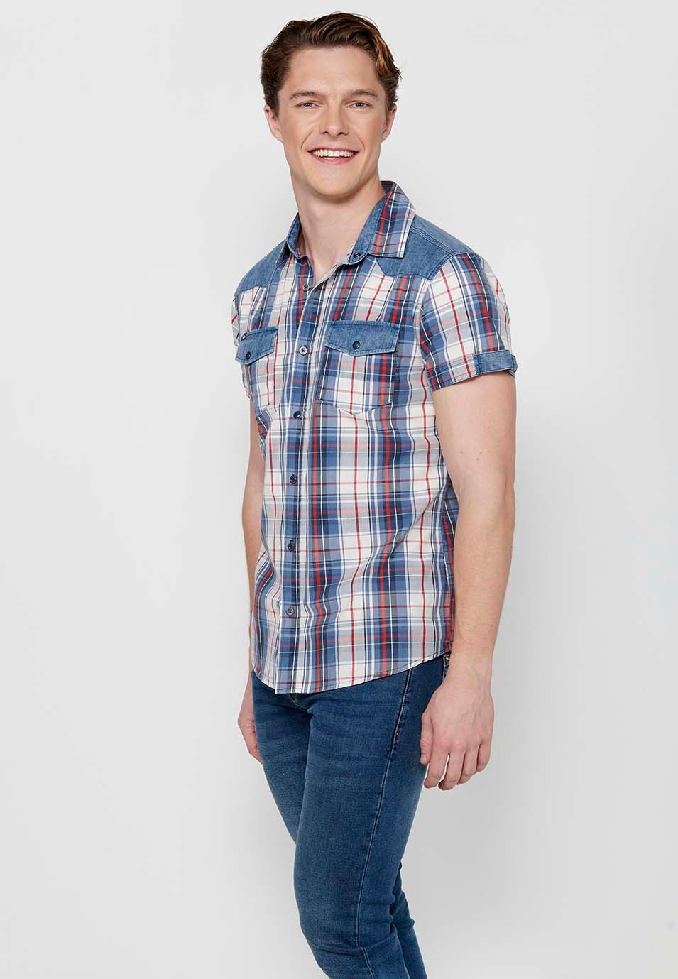 Short-sleeved cotton shirt with turn-up finish with button front closure and front pockets with flaps with a blue checkered print for men 4