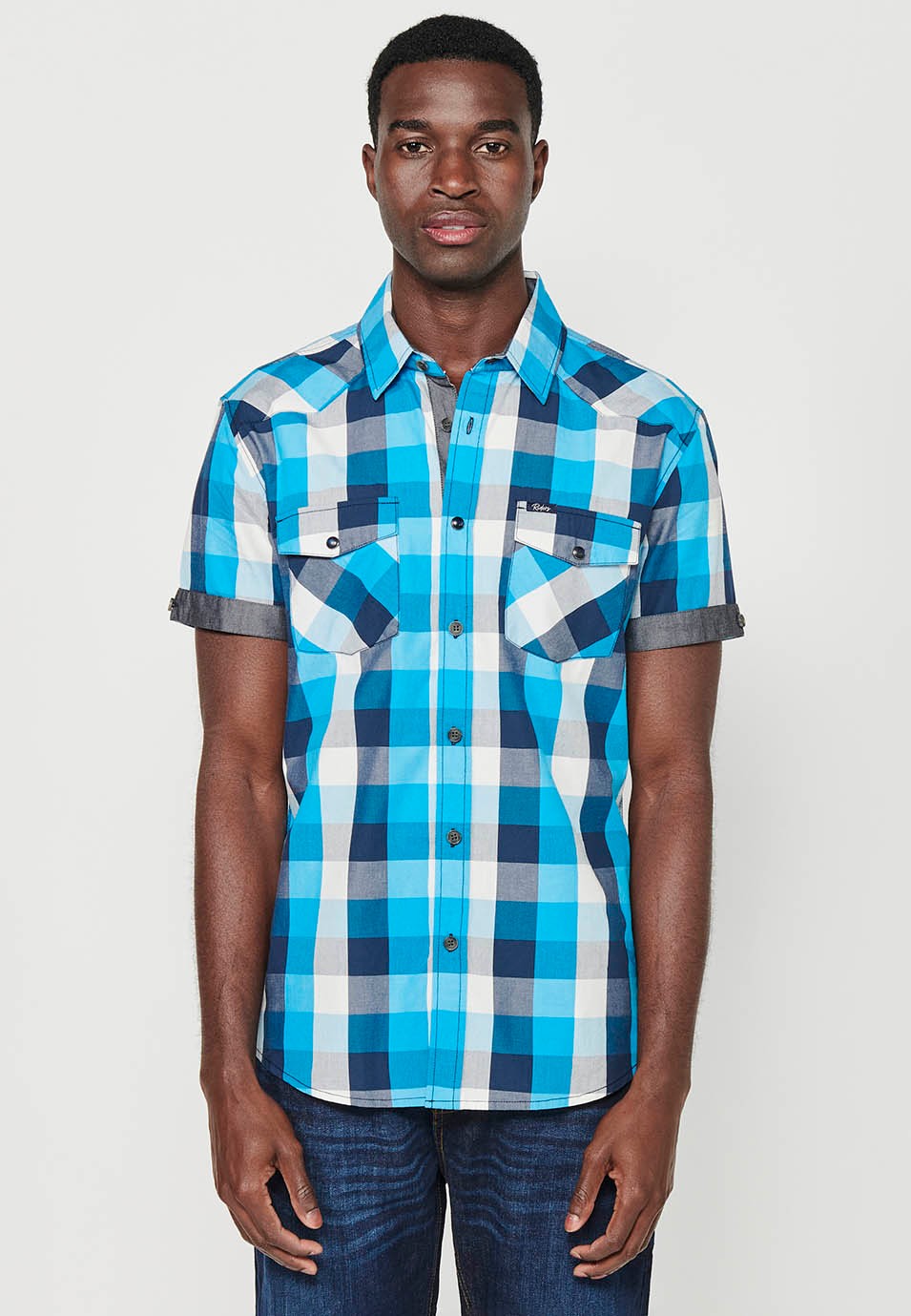 Blue and white checkered cotton short sleeve shirt for men 6