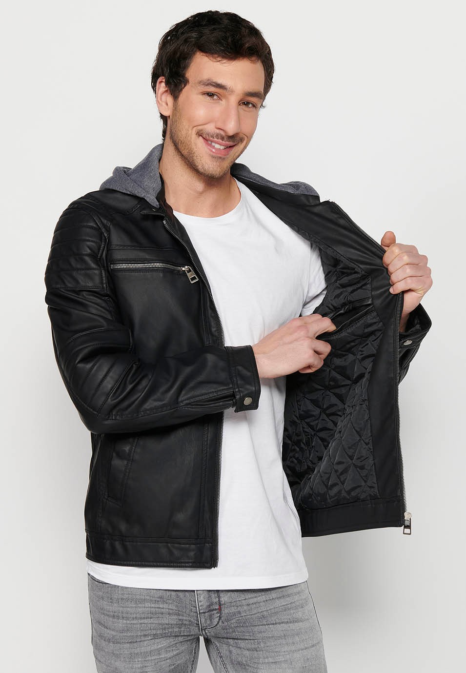 Veste coupe-vent à manches longues avec fermeture zippée sur le devant et col à capuche amovible réglable avec cordon de serrage en Noir pour homme 11