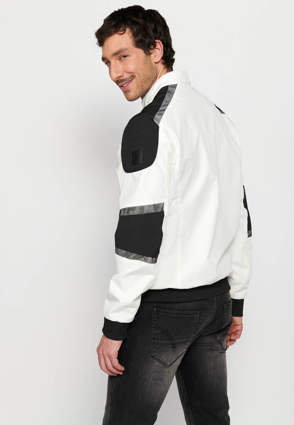 White Long Sleeve Jacket with High Round Neck, Pockets and Front Zipper Closure for Men 5