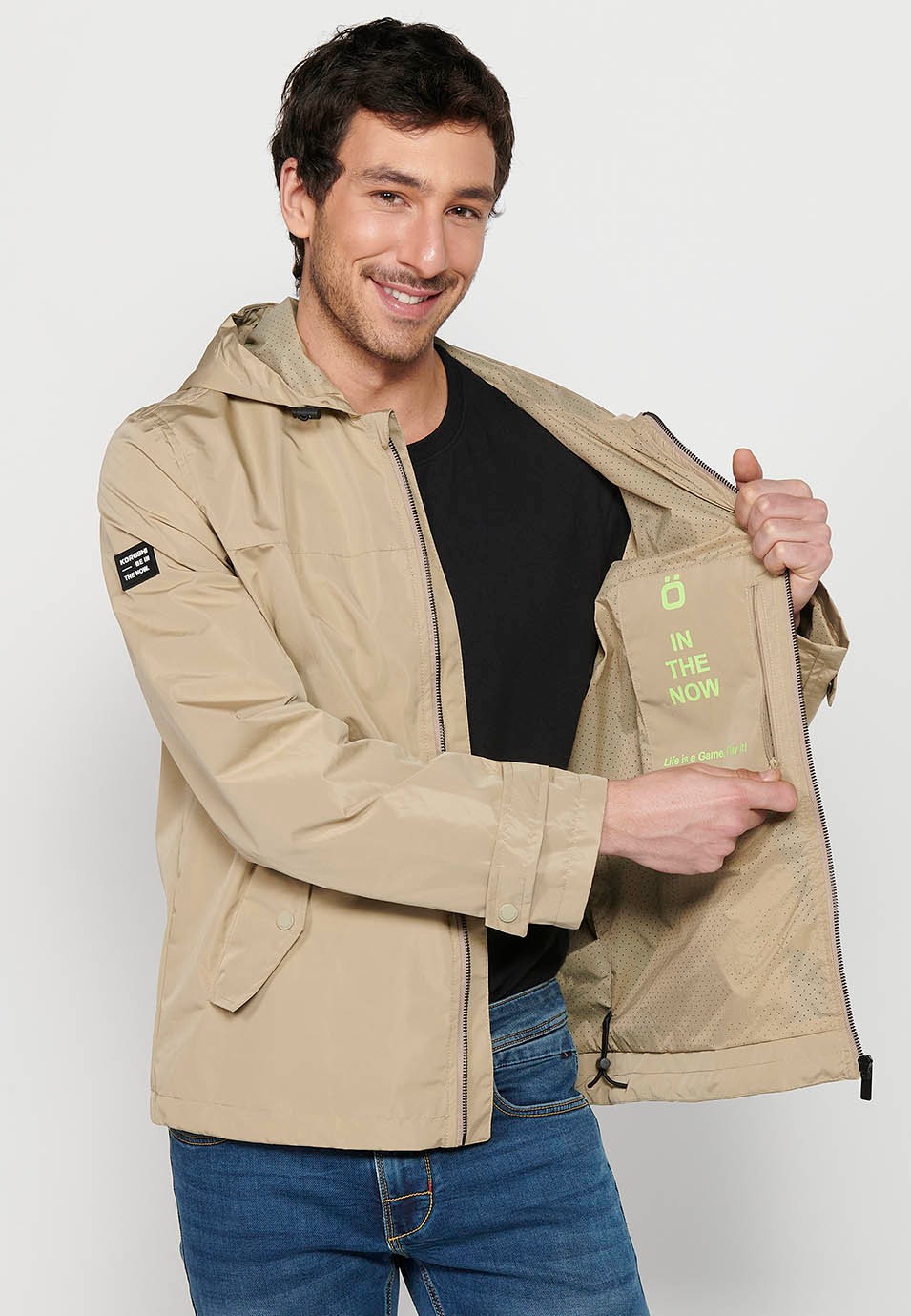 Water Repellent Jacket with Hooded Collar and Front Zipper Closure, Beige Pockets for Men 8