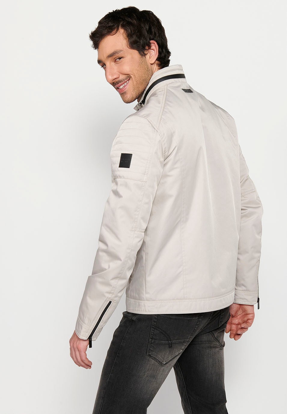 Beige Long-sleeved Jacket with Round Neck and Front Zipper Closure for Men 5