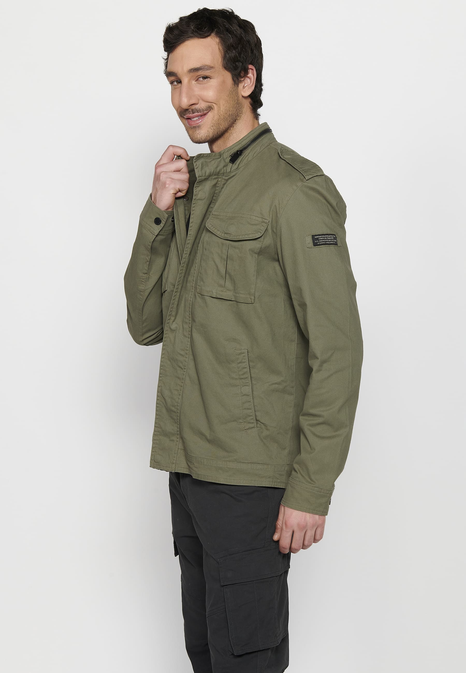 Long Sleeve Jacket with High Neck and Front Zipper Closure with Green Pockets for Men 9