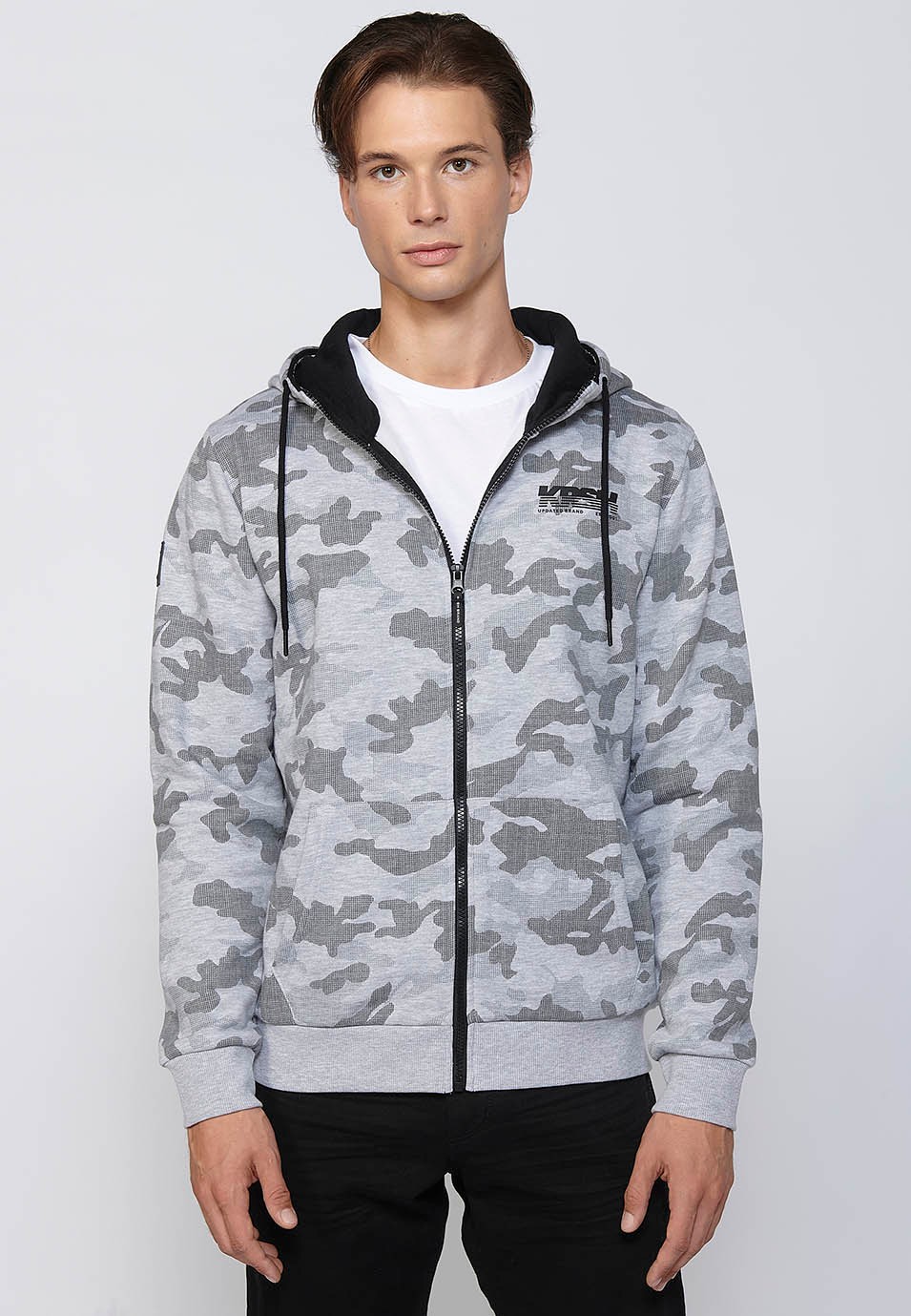 Veste sweat-shirt à manches longues avec col à capuche réglable avec cordon de serrage et fermeture zippée sur le devant en Marine pour homme