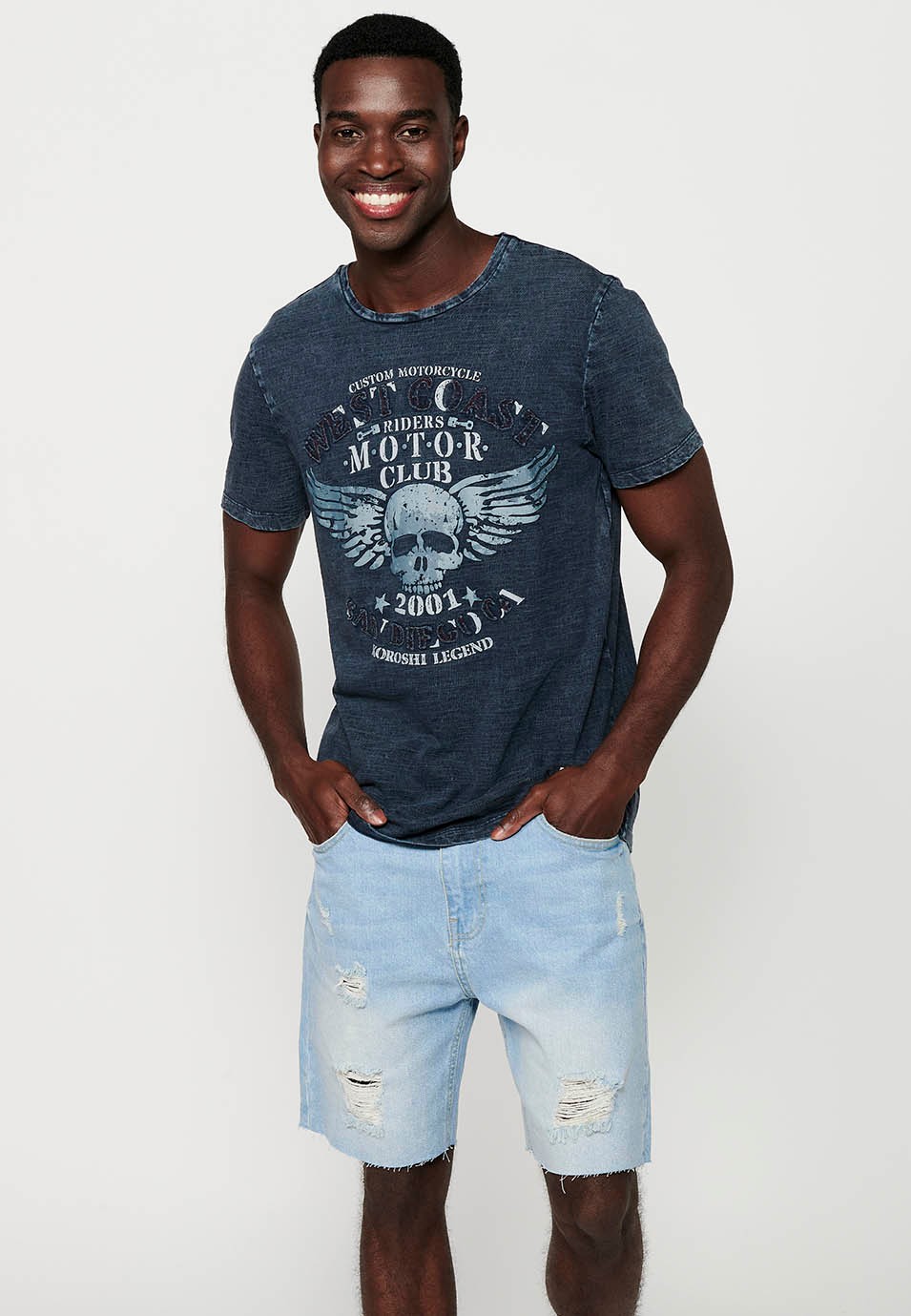 Camiseta de manga corta, estampado frontal y cuello redondo, color azul para hombre