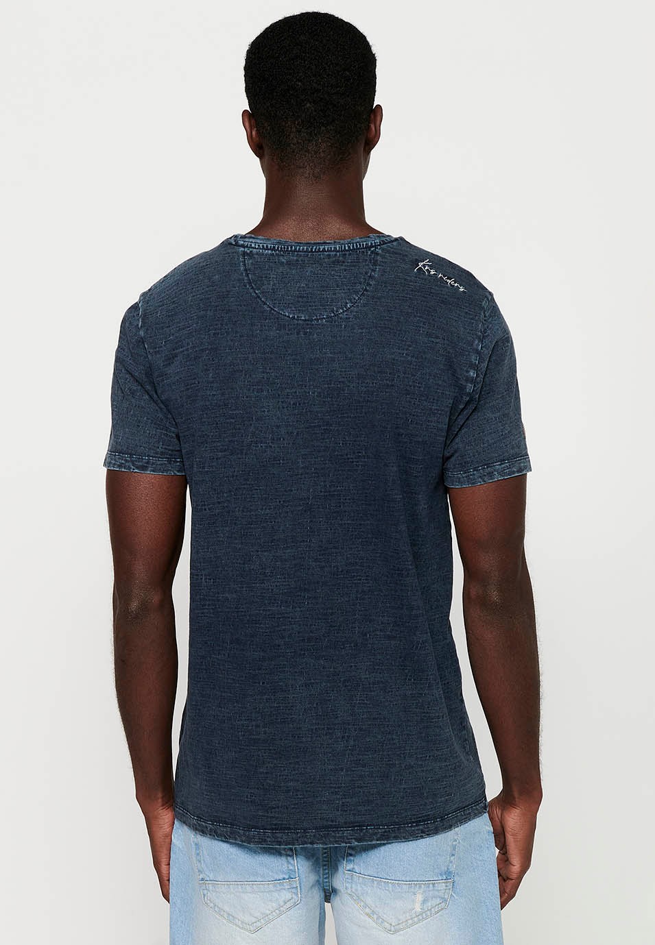 T-shirt manches courtes, imprimé devant et col rond, coloris bleu pour homme